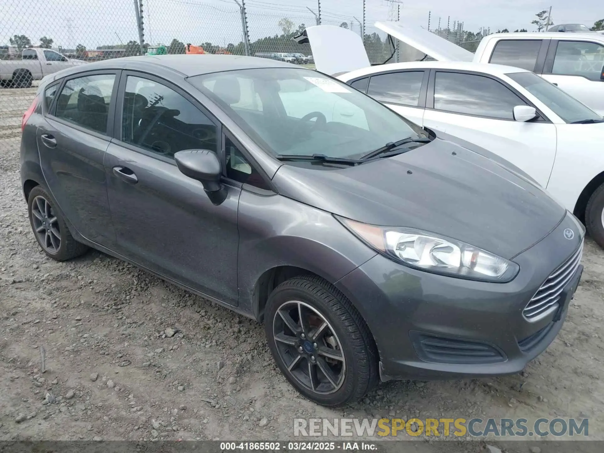 1 Photograph of a damaged car 3FADP4EJ9KM139877 FORD FIESTA 2019