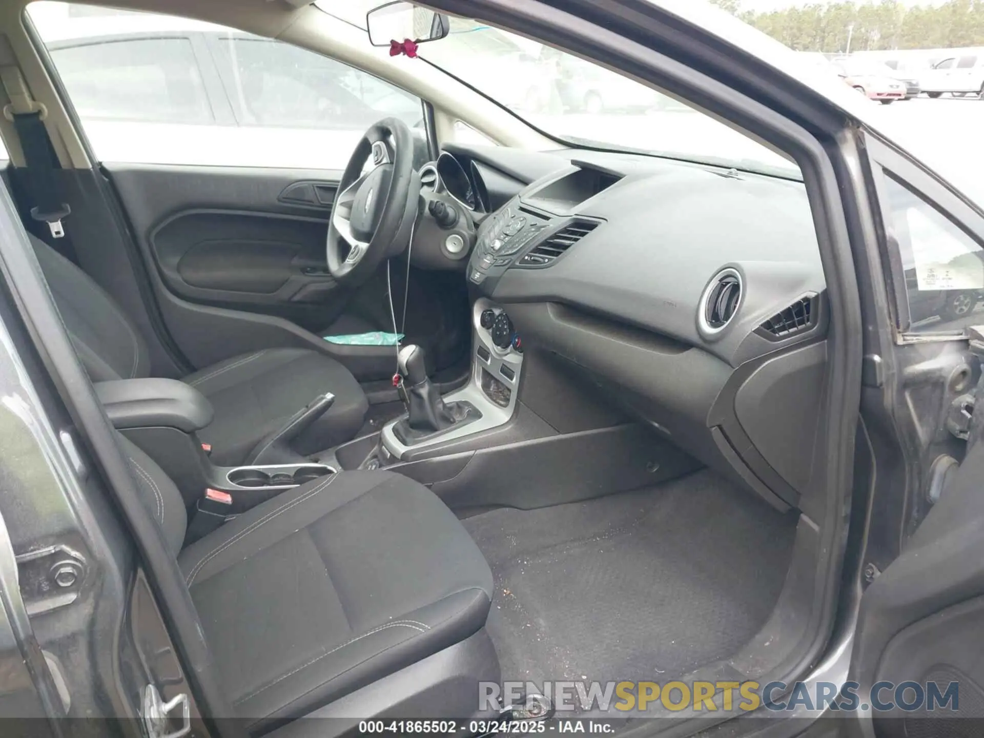 5 Photograph of a damaged car 3FADP4EJ9KM139877 FORD FIESTA 2019
