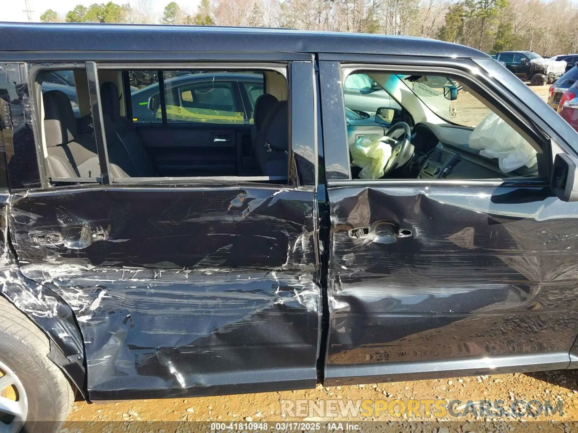 14 Photograph of a damaged car 2FMGK5B80KBA27804 FORD FLEX 2019