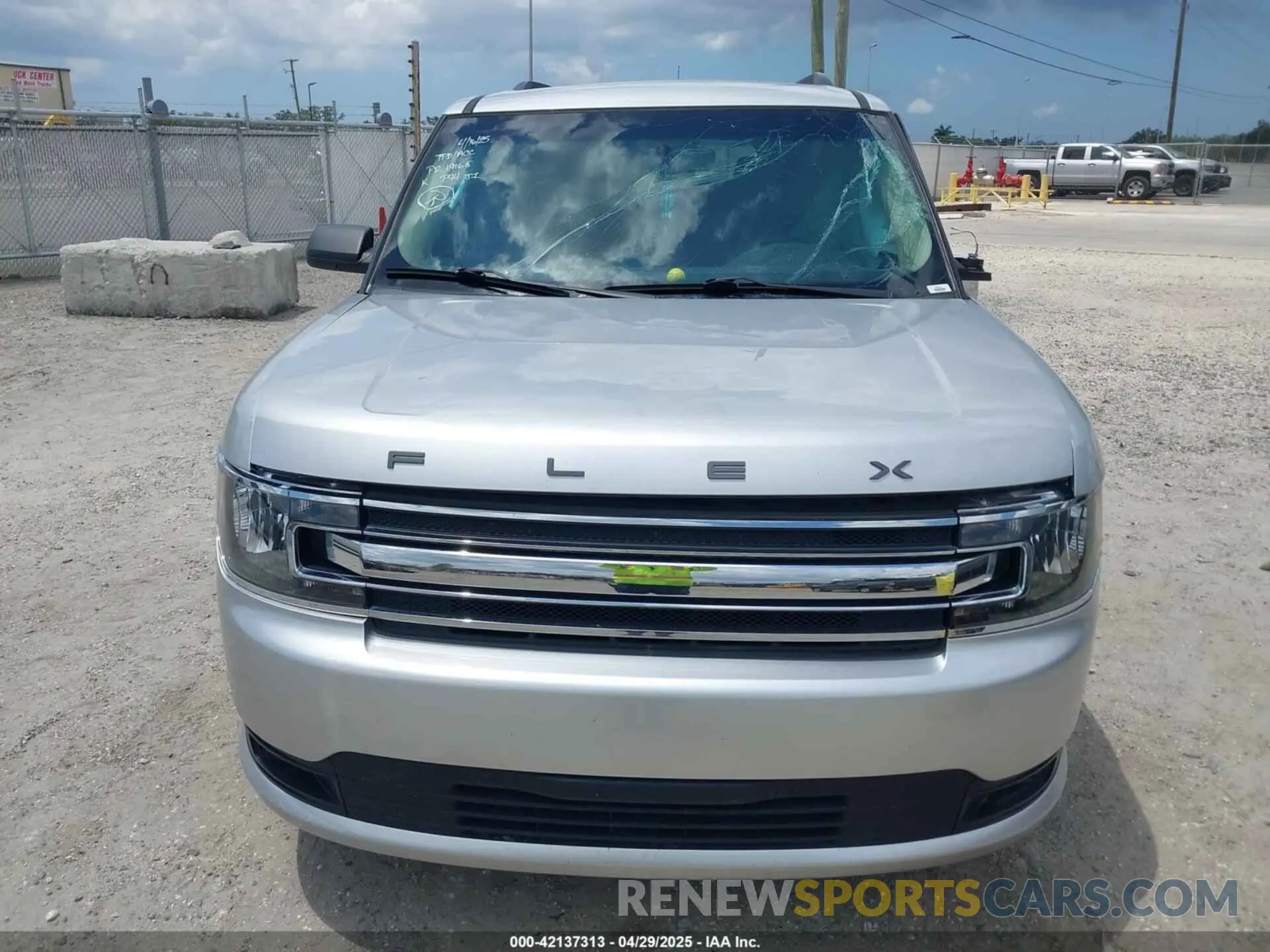 12 Фотография поврежденного автомобиля 2FMGK5B85KBA36451 FORD FLEX 2019