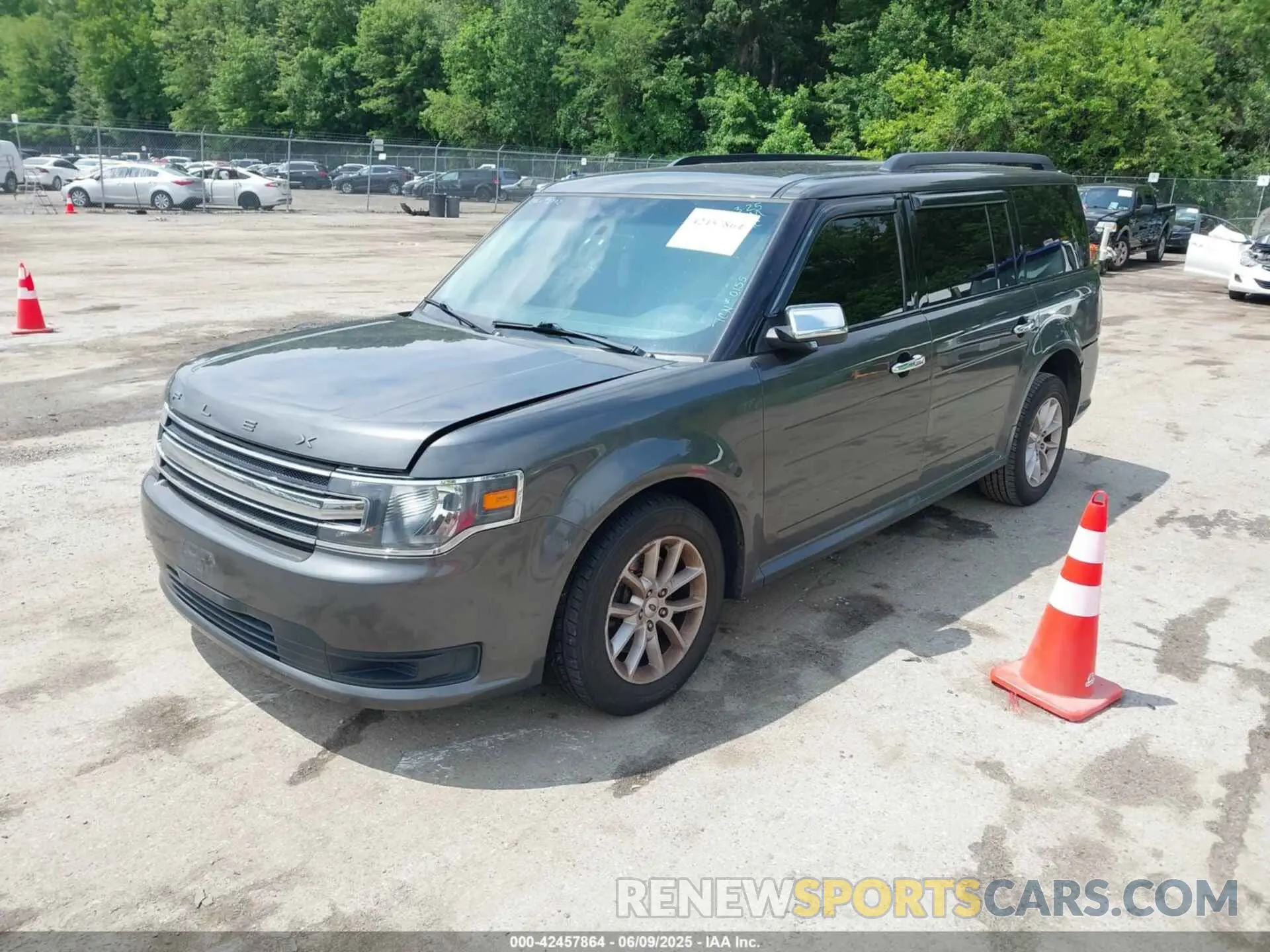 2 Photograph of a damaged car 2FMGK5B87KBA09221 FORD FLEX 2019