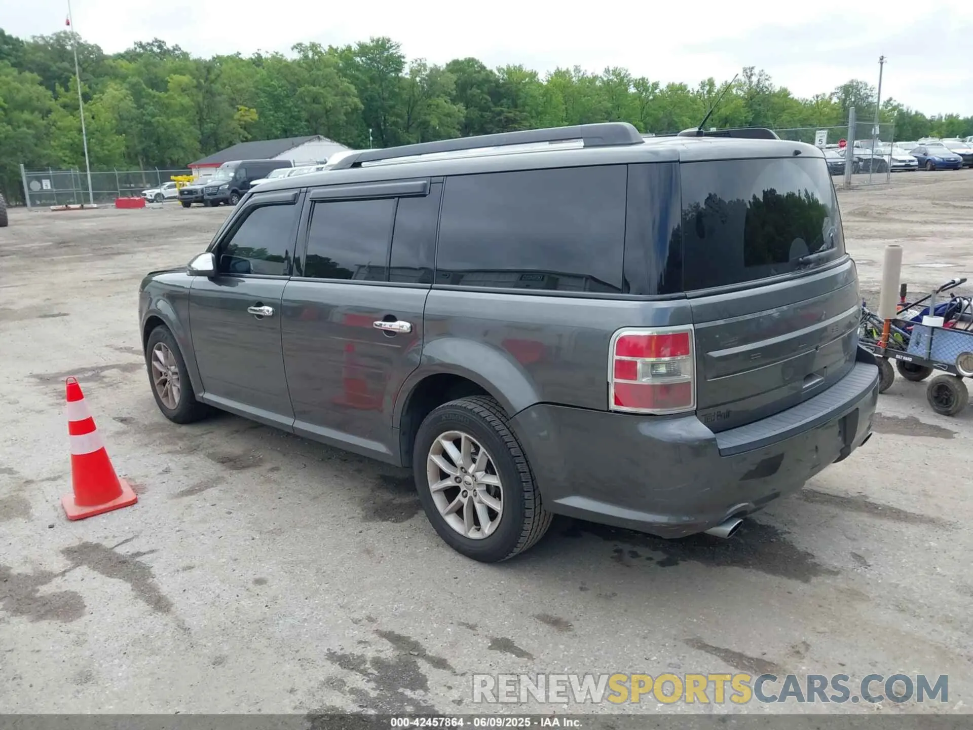 3 Photograph of a damaged car 2FMGK5B87KBA09221 FORD FLEX 2019