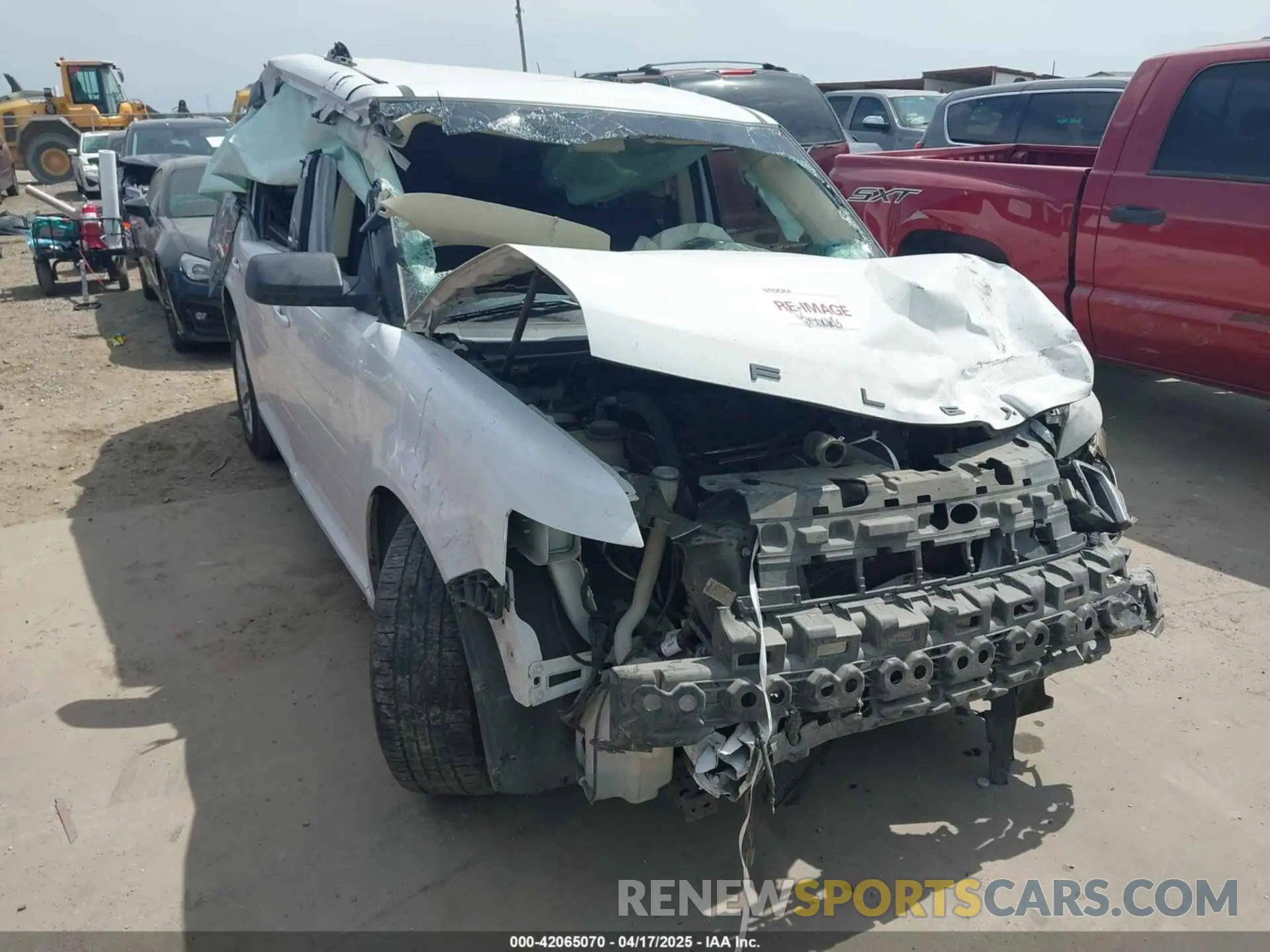 1 Фотография поврежденного автомобиля 2FMGK5B8XKBA00710 FORD FLEX 2019