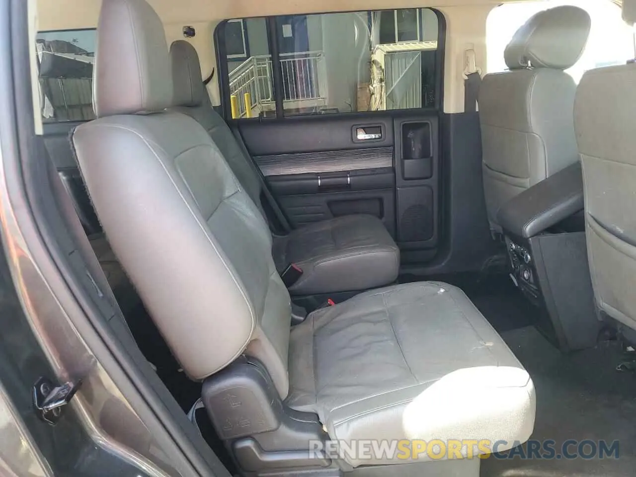11 Фотография поврежденного автомобиля 2FMGK5C82KBA04975 FORD FLEX 2019