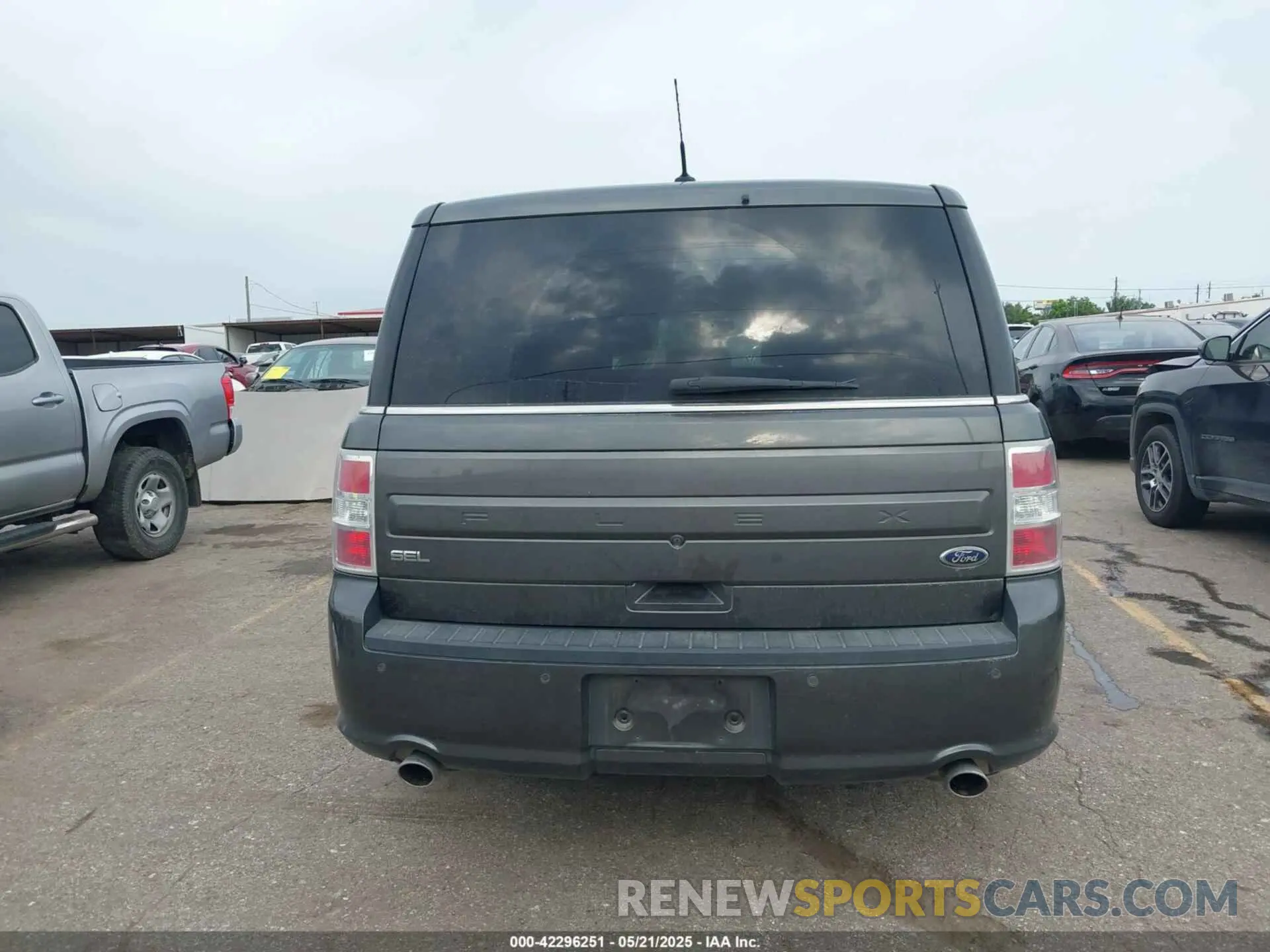 16 Фотография поврежденного автомобиля 2FMGK5C83KBA09974 FORD FLEX 2019