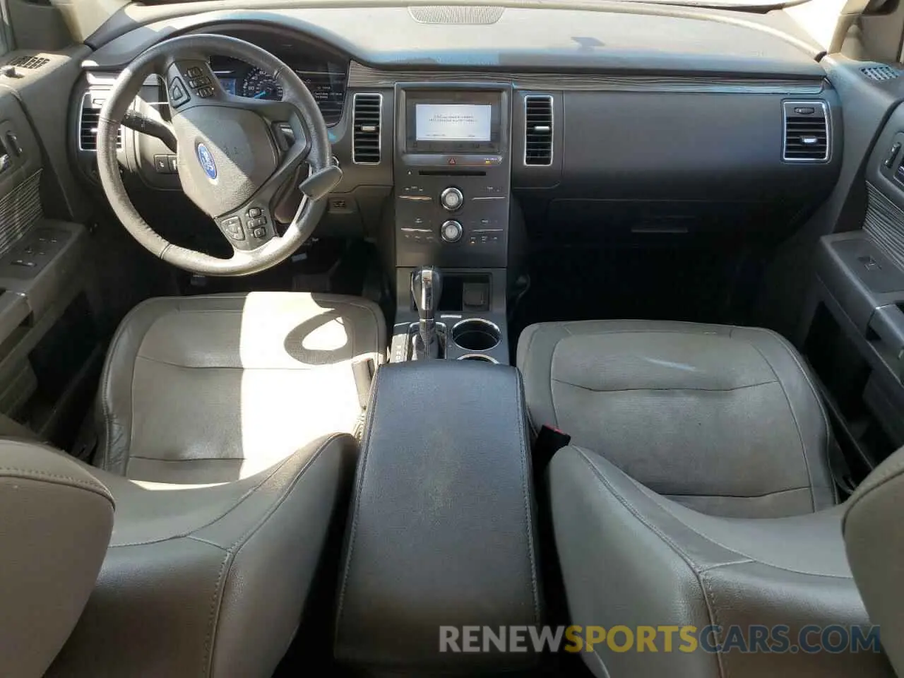 8 Photograph of a damaged car 2FMGK5C87KBA09492 FORD FLEX 2019