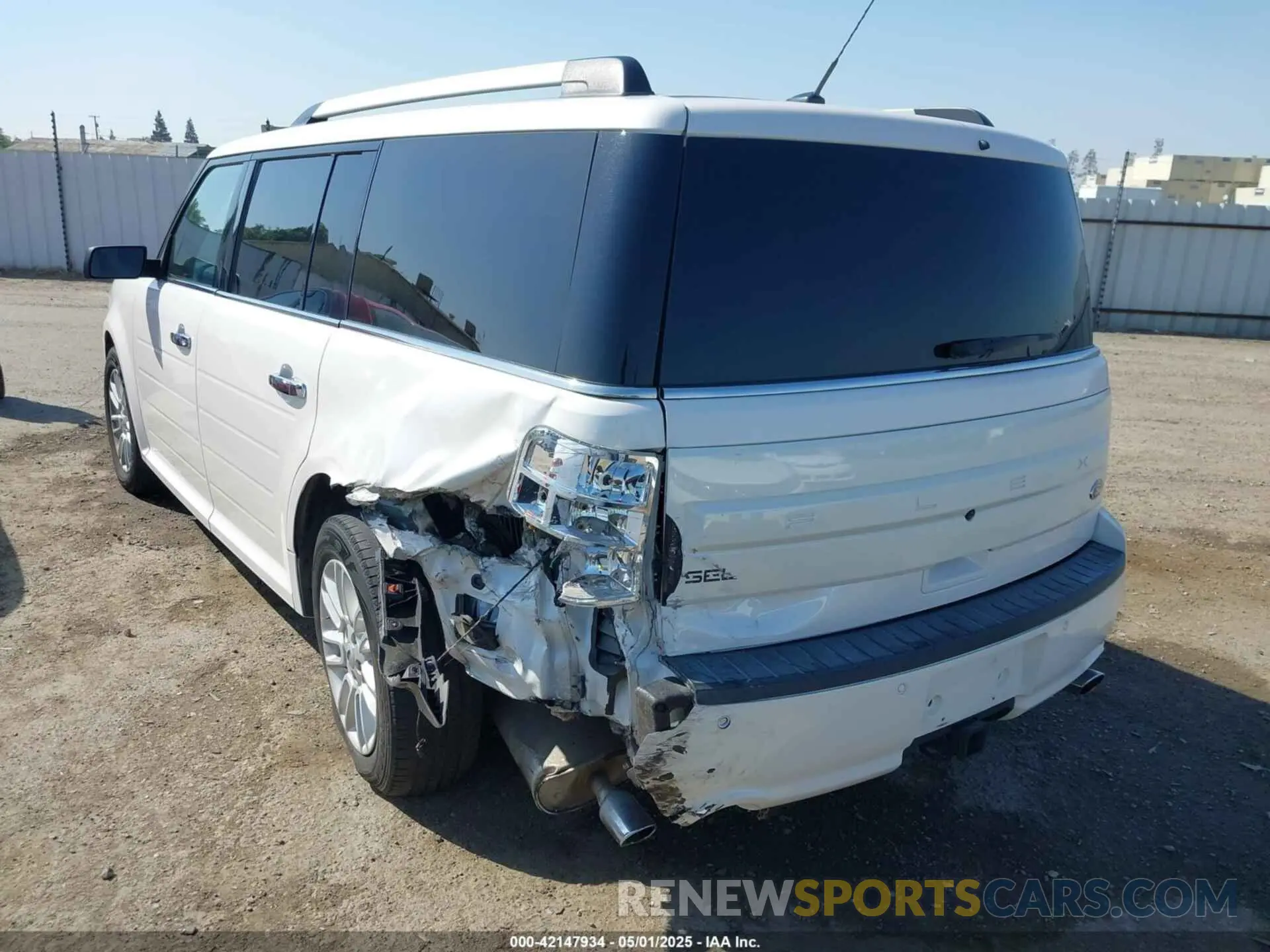 3 Фотография поврежденного автомобиля 2FMGK5C87KBA39320 FORD FLEX 2019