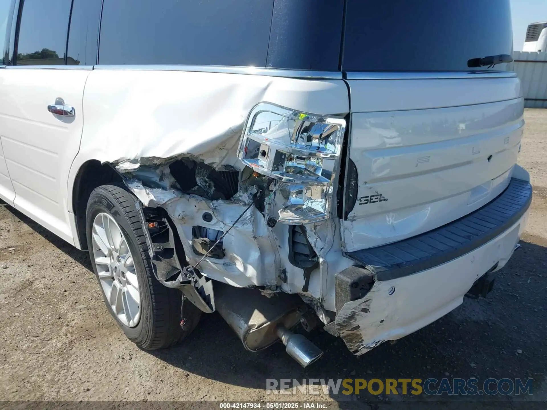 6 Фотография поврежденного автомобиля 2FMGK5C87KBA39320 FORD FLEX 2019