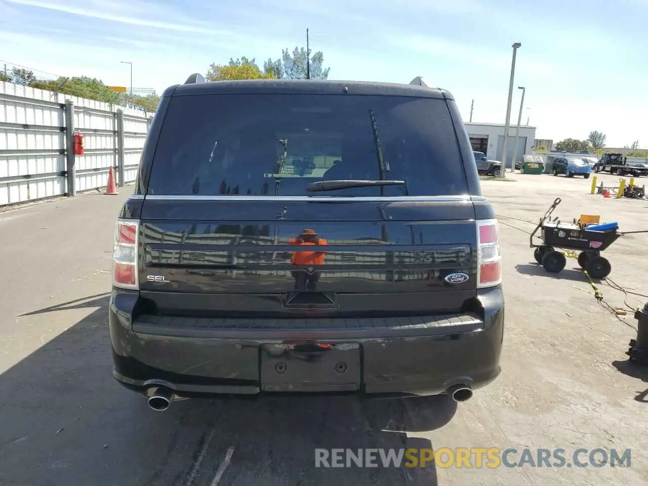 6 Фотография поврежденного автомобиля 2FMGK5C89KBA04763 FORD FLEX 2019