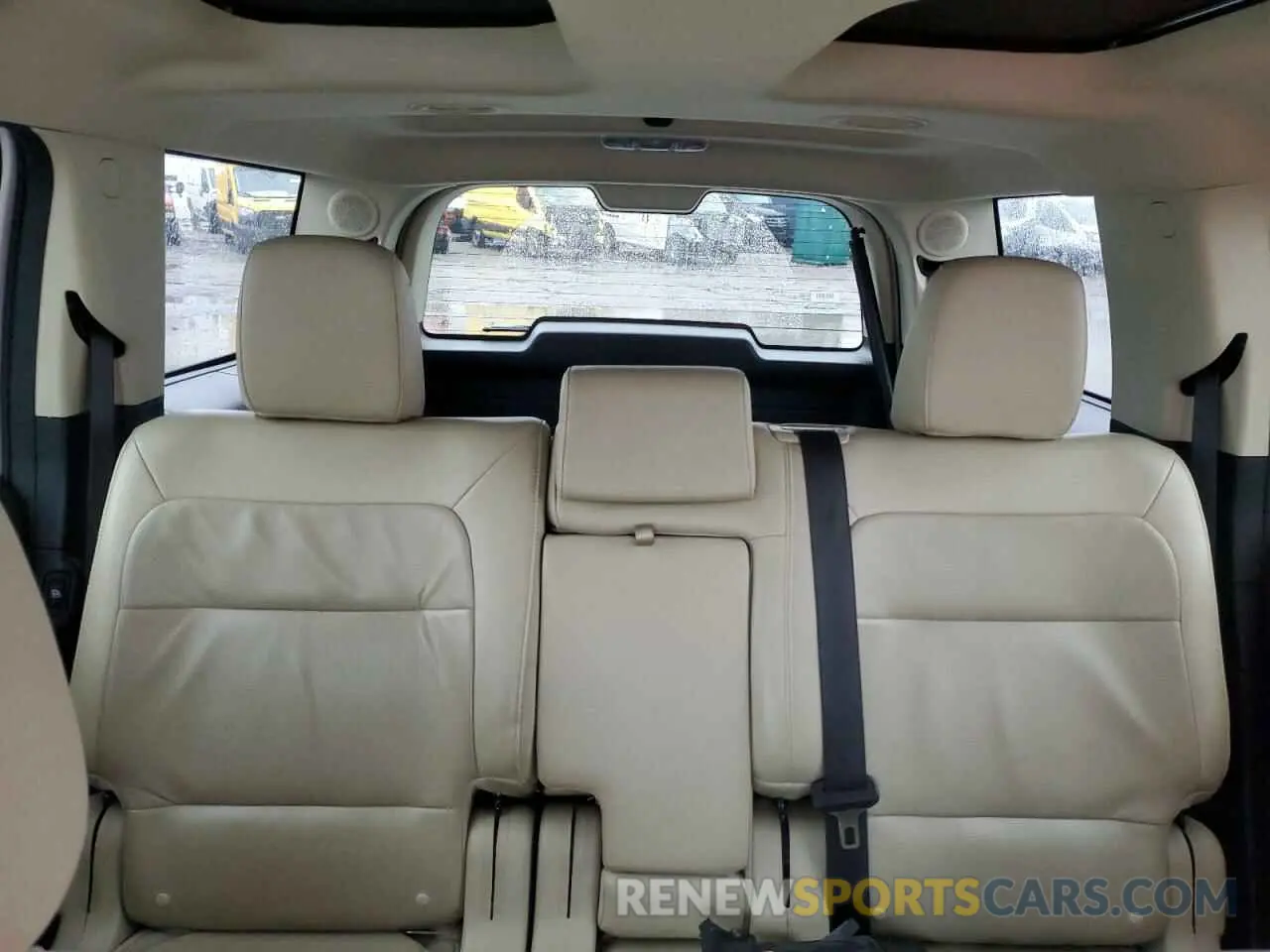 10 Photograph of a damaged car 2FMGK5D82KBA32404 FORD FLEX 2019