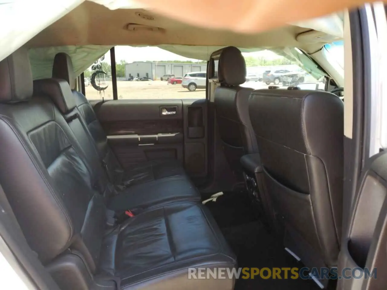 11 Photograph of a damaged car 2FMGK5D85KBA32140 FORD FLEX 2019