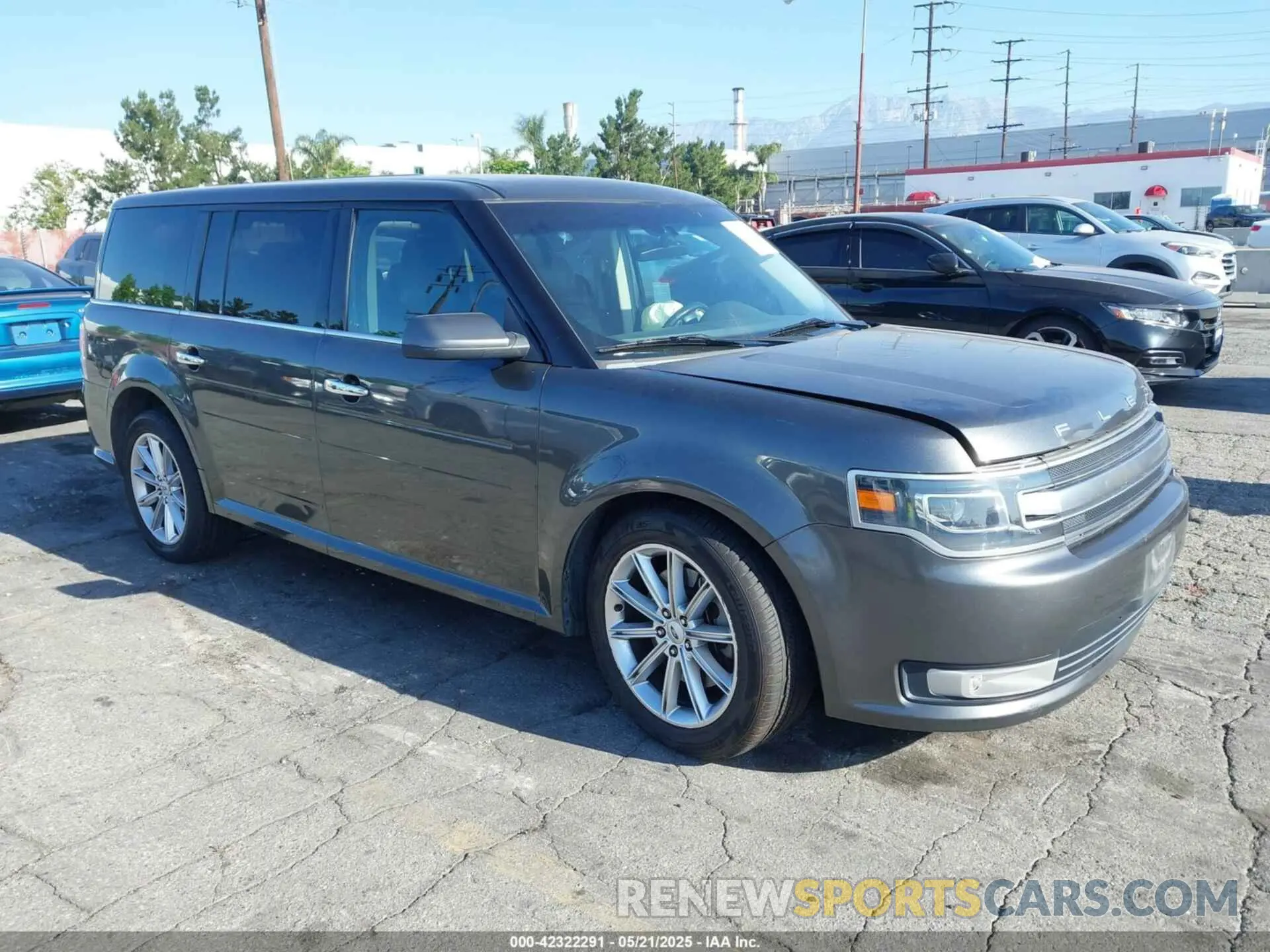 1 Фотография поврежденного автомобиля 2FMGK5D86KBA03228 FORD FLEX 2019