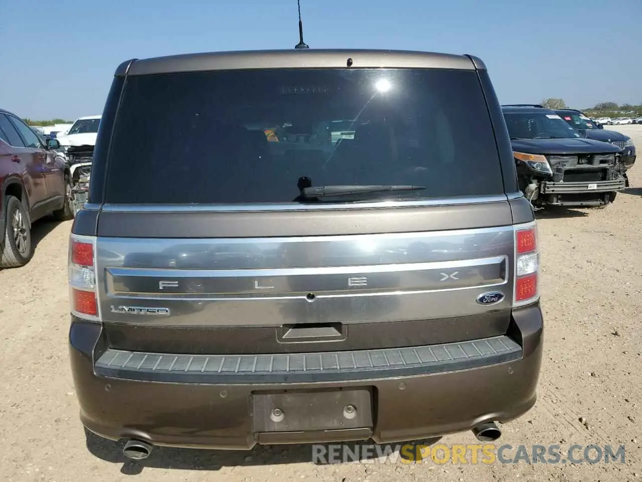 6 Фотография поврежденного автомобиля 2FMGK5D86KBA20451 FORD FLEX 2019