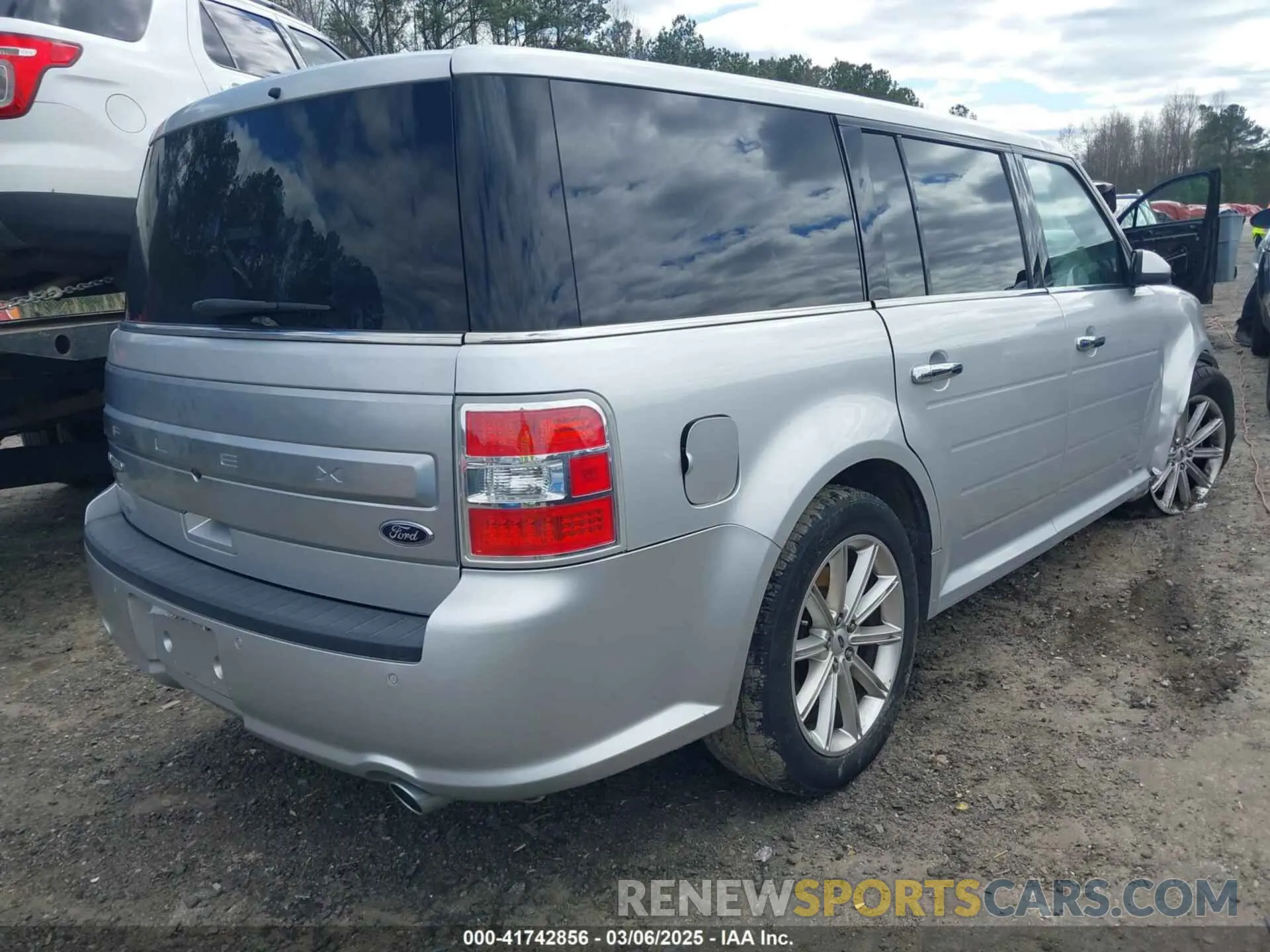 4 Фотография поврежденного автомобиля 2FMGK5D87KBA19647 FORD FLEX 2019