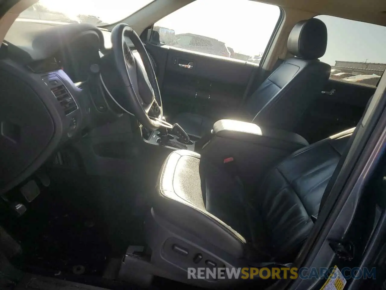 7 Photograph of a damaged car 2FMHK6C80KBA31070 FORD FLEX 2019
