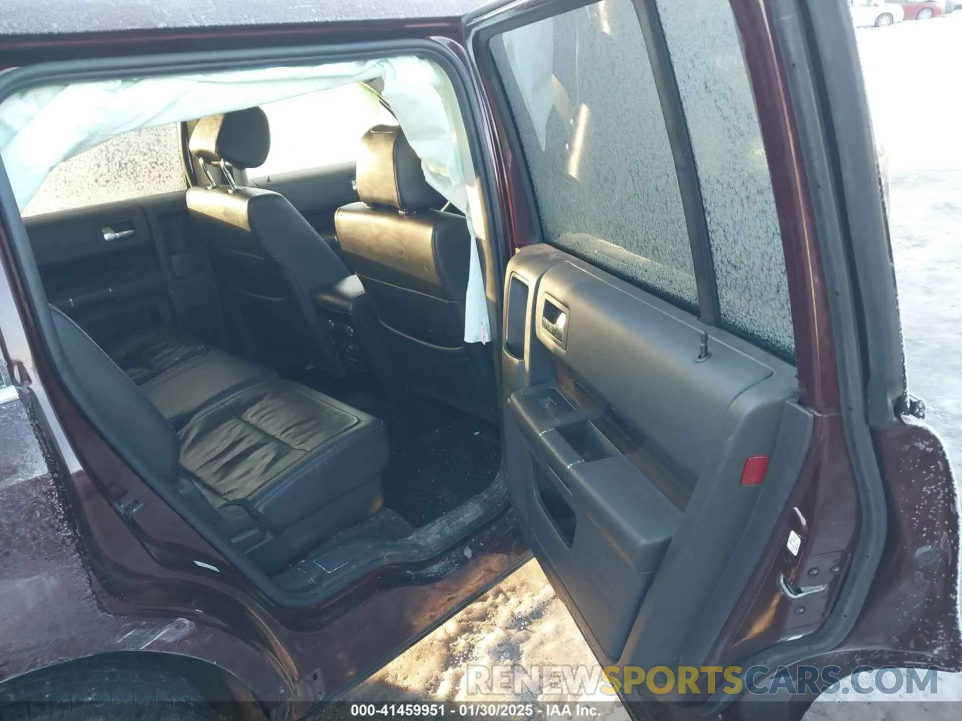 8 Photograph of a damaged car 2FMHK6C81KBA00586 FORD FLEX 2019