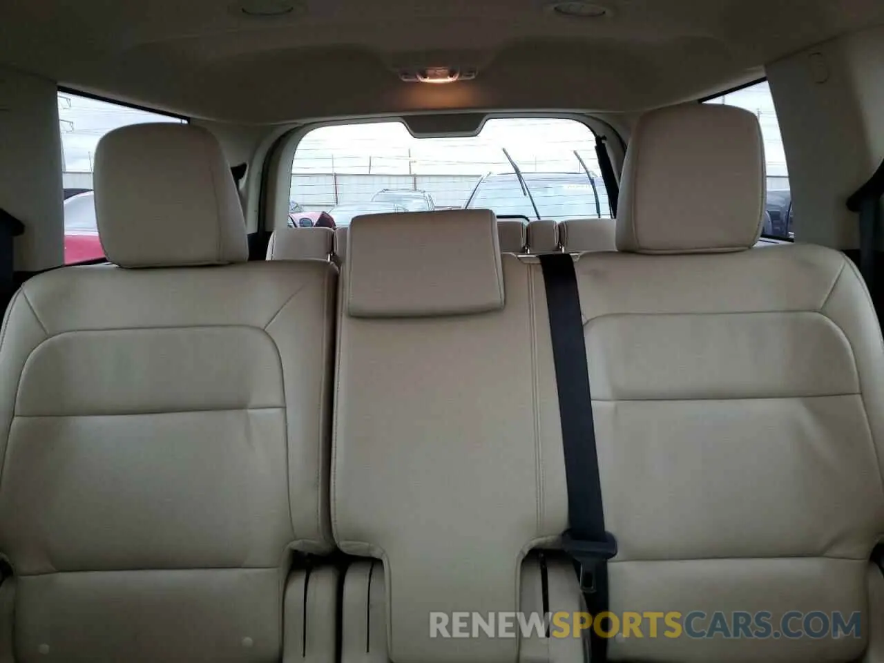 10 Photograph of a damaged car 2FMHK6C82KBA24010 FORD FLEX 2019
