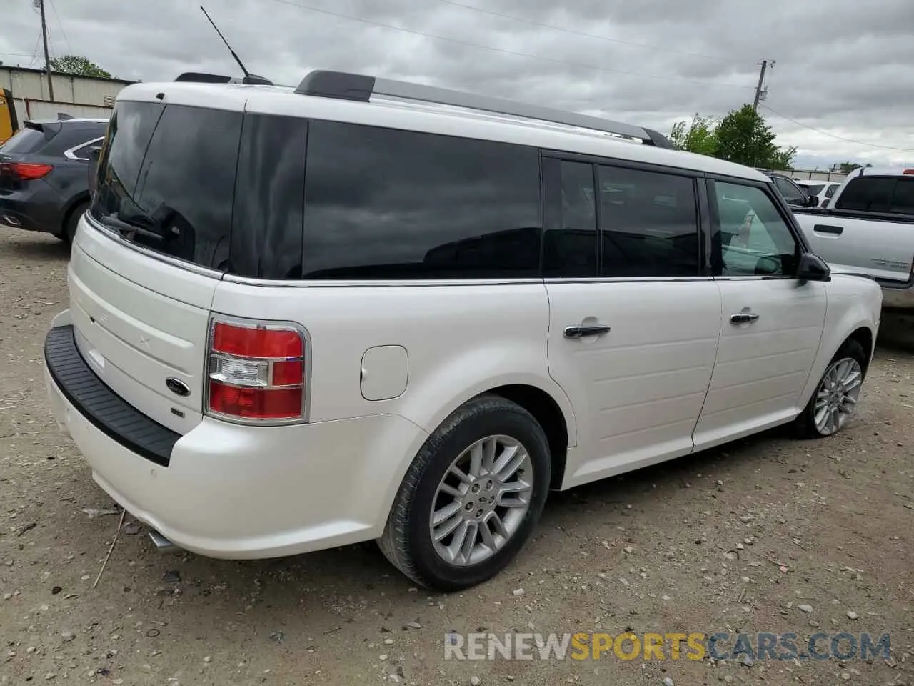 3 Photograph of a damaged car 2FMHK6C82KBA24010 FORD FLEX 2019