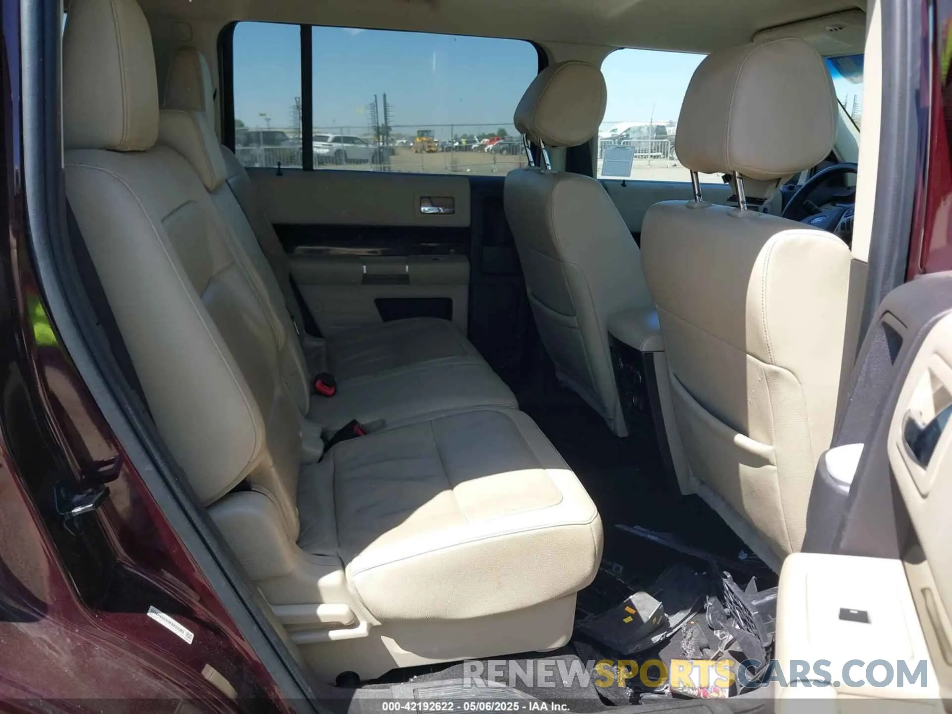 8 Photograph of a damaged car 2FMHK6C83KBA23383 FORD FLEX 2019