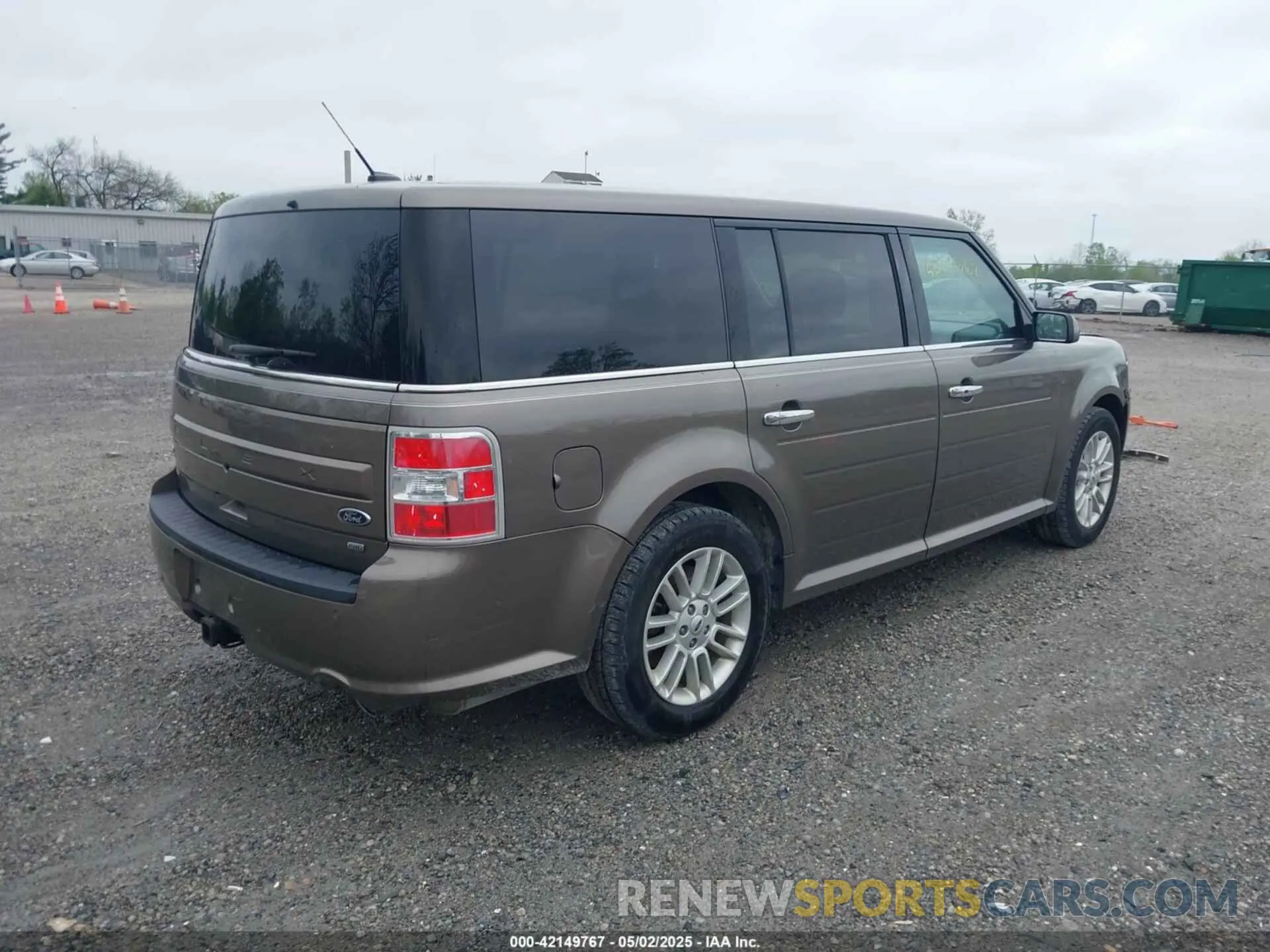 4 Photograph of a damaged car 2FMHK6C84KBA21223 FORD FLEX 2019