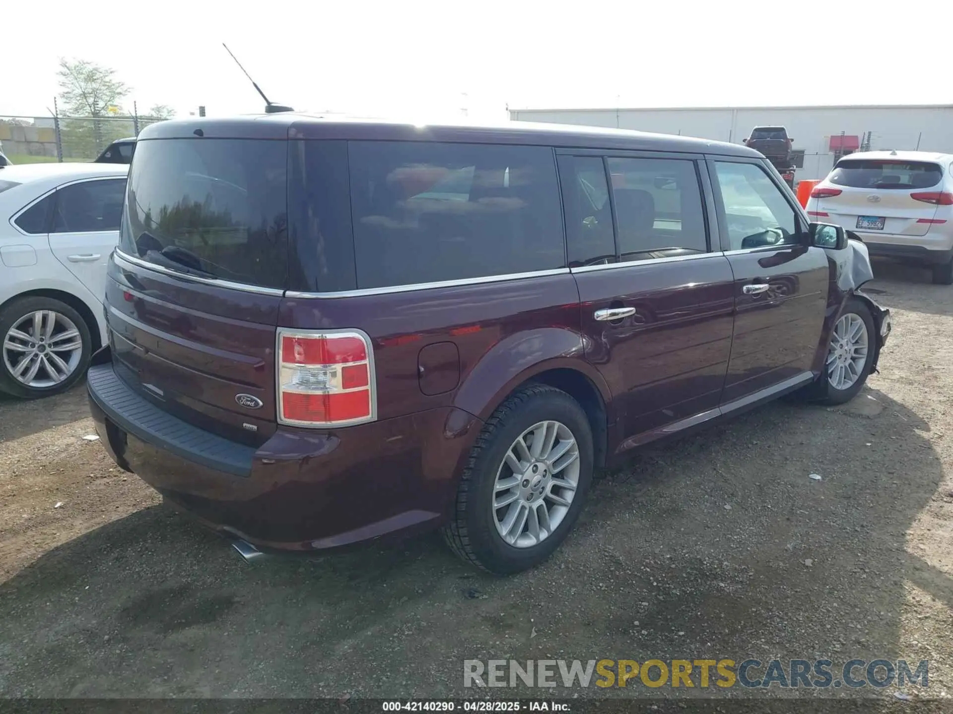 4 Photograph of a damaged car 2FMHK6C84KBA32920 FORD FLEX 2019