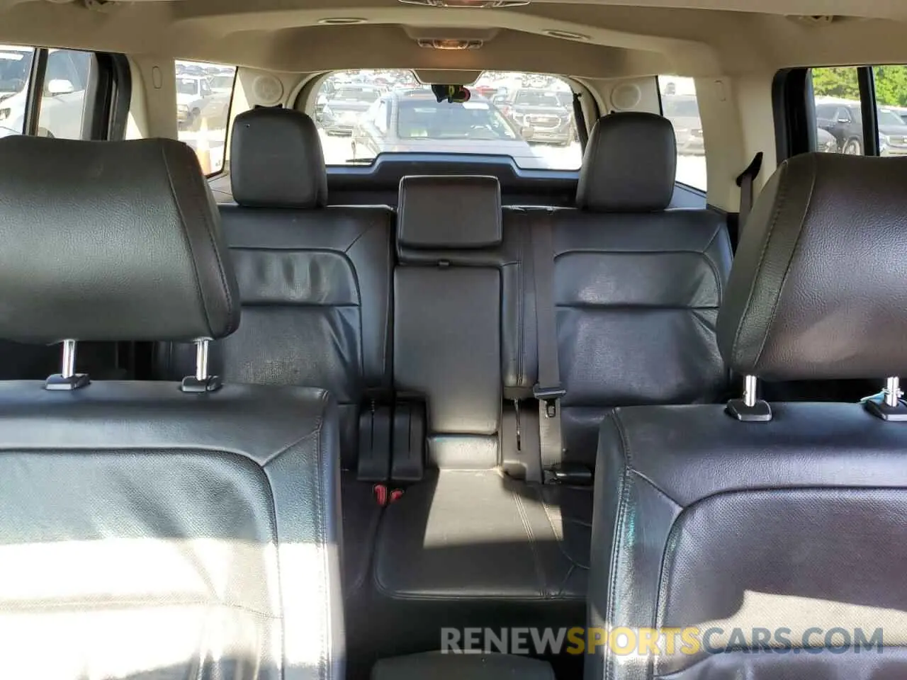 10 Photograph of a damaged car 2FMHK6D81KBA05589 FORD FLEX 2019