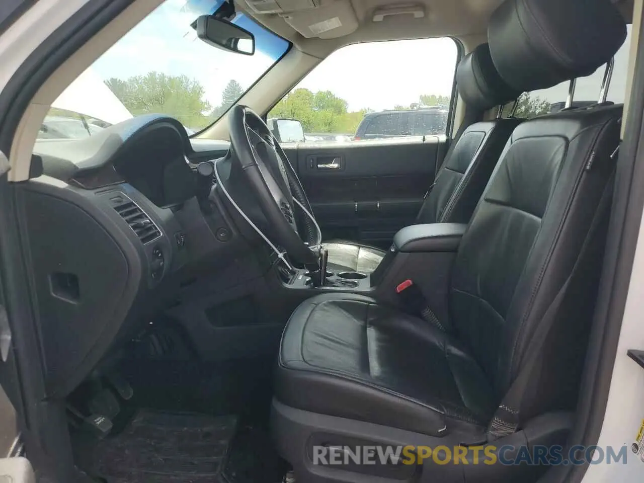 7 Photograph of a damaged car 2FMHK6D82KBA02779 FORD FLEX 2019