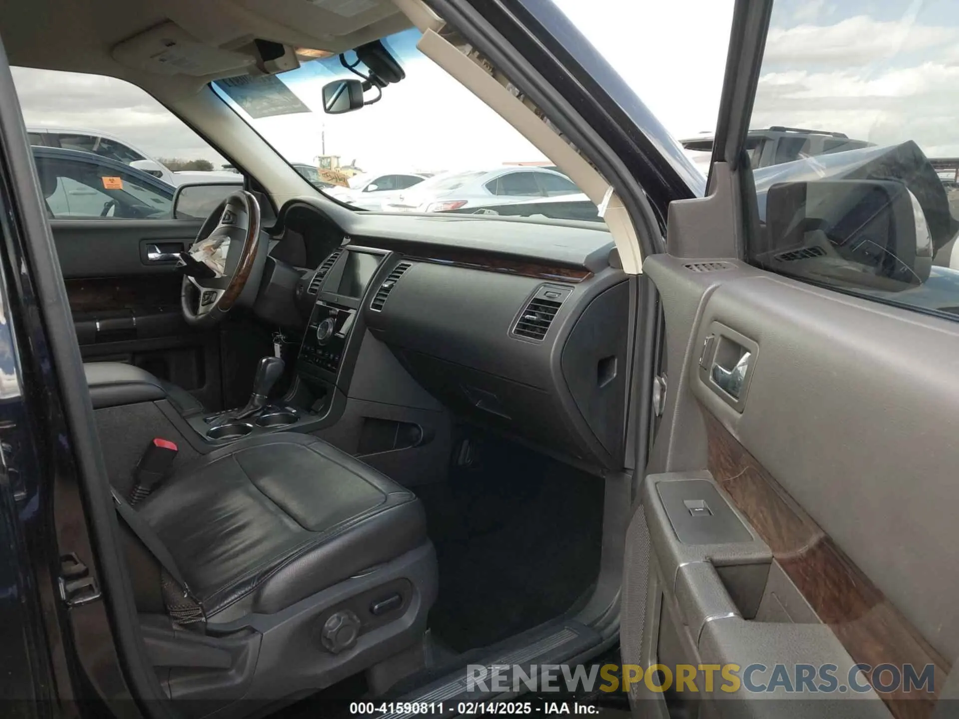 5 Photograph of a damaged car 2FMHK6D82KBA22479 FORD FLEX 2019