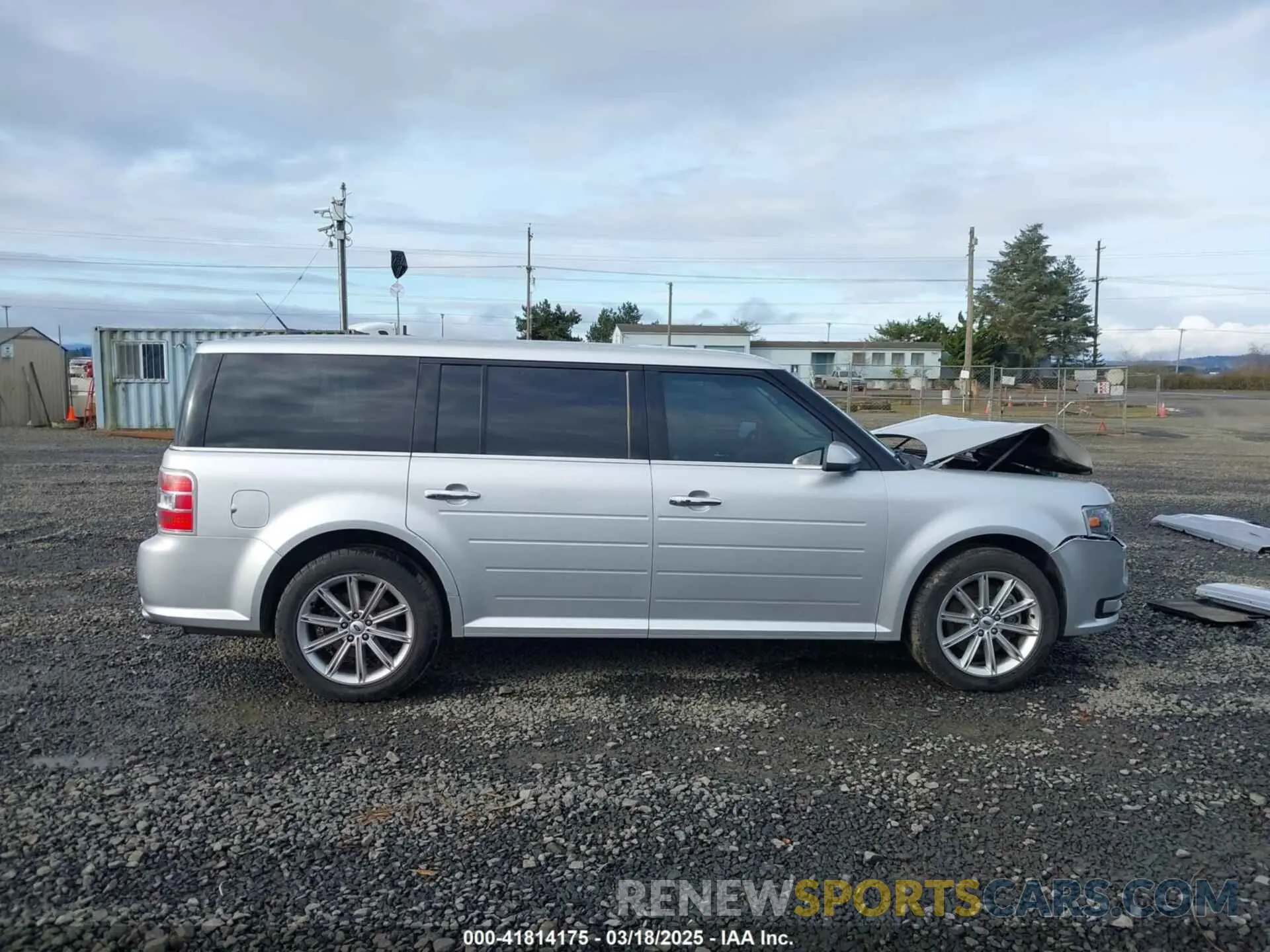 13 Photograph of a damaged car 2FMHK6D84KBA22466 FORD FLEX 2019