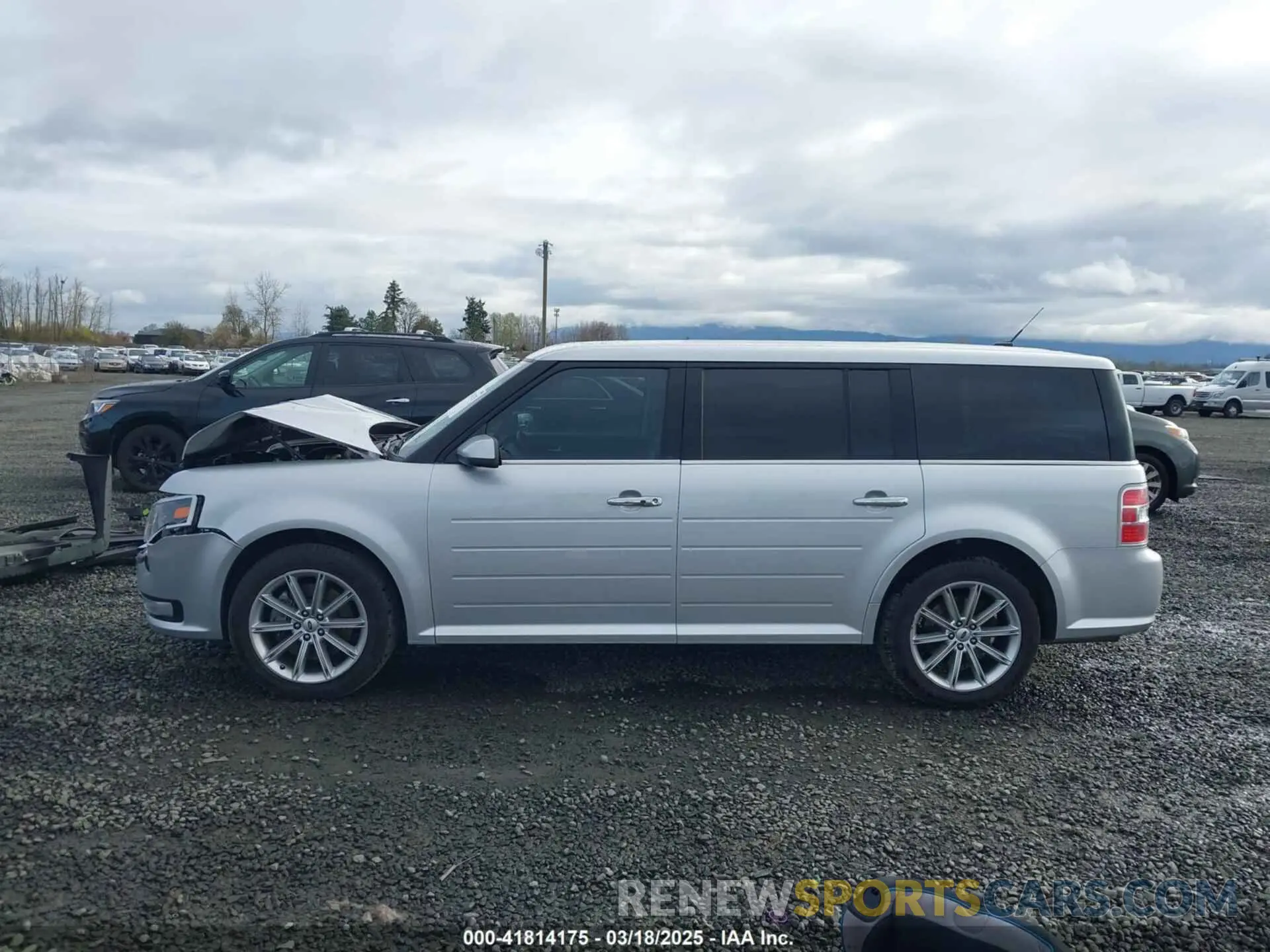 14 Photograph of a damaged car 2FMHK6D84KBA22466 FORD FLEX 2019
