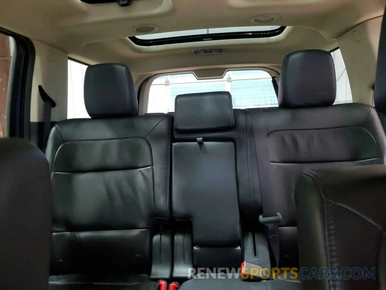 10 Photograph of a damaged car 2FMHK6D84KBA24086 FORD FLEX 2019