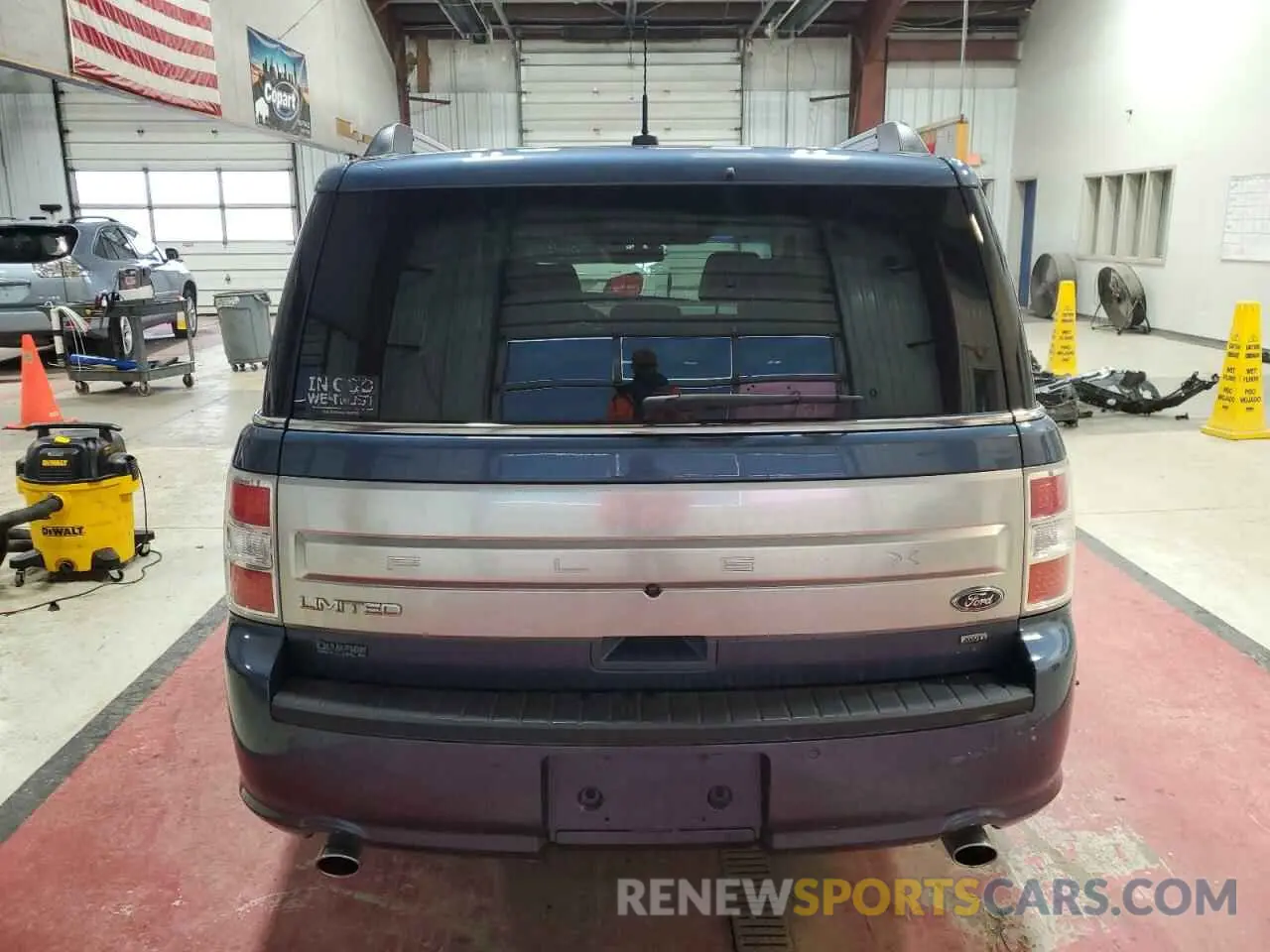 6 Photograph of a damaged car 2FMHK6D84KBA24086 FORD FLEX 2019