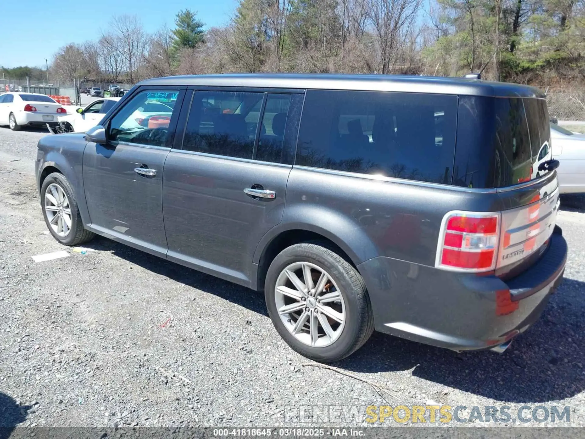 3 Фотография поврежденного автомобиля 2FMHK6D88KBA36189 FORD FLEX 2019