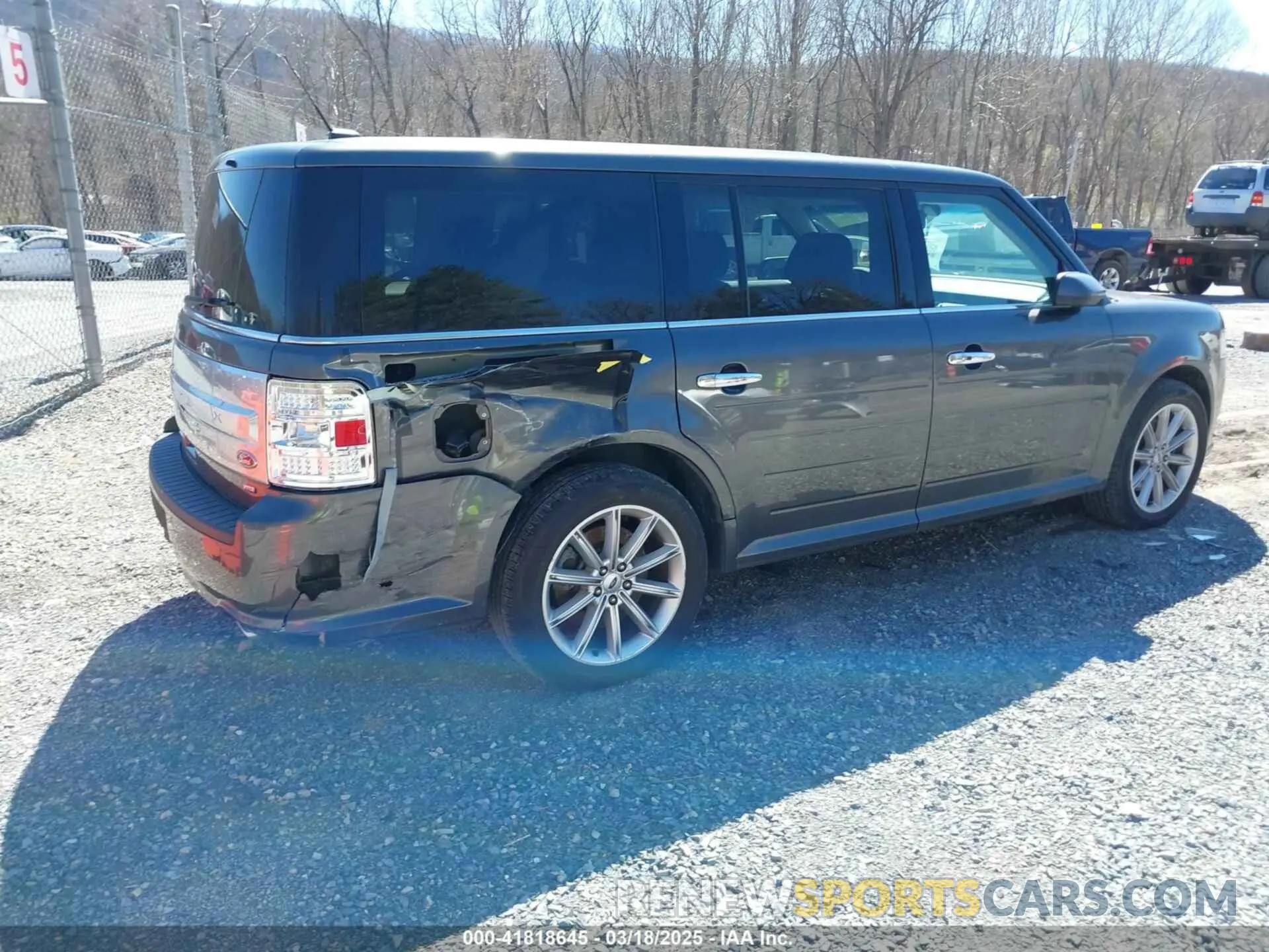 4 Фотография поврежденного автомобиля 2FMHK6D88KBA36189 FORD FLEX 2019