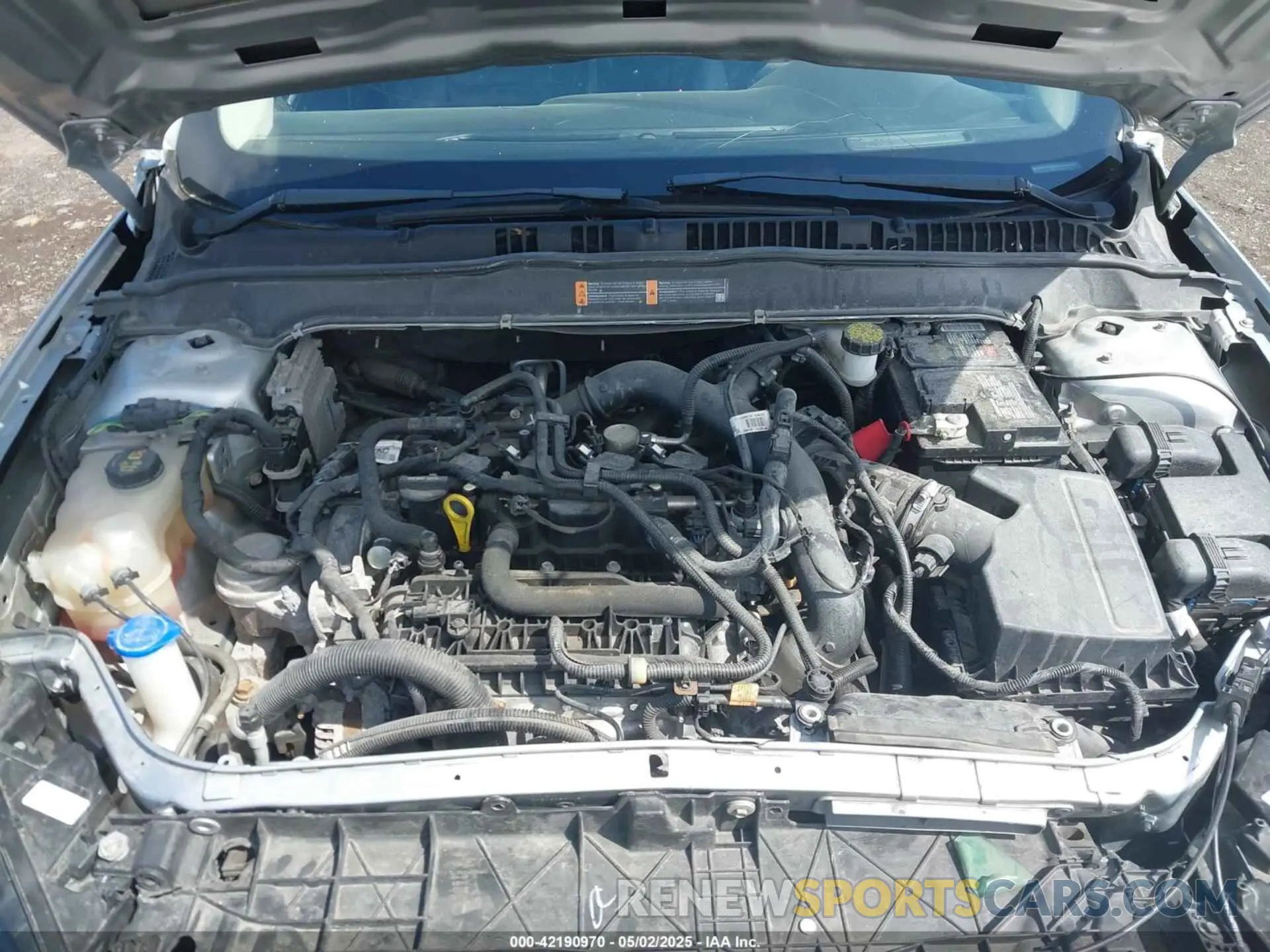 10 Photograph of a damaged car 3FA6P0CD0KR238301 FORD FUSION 2019