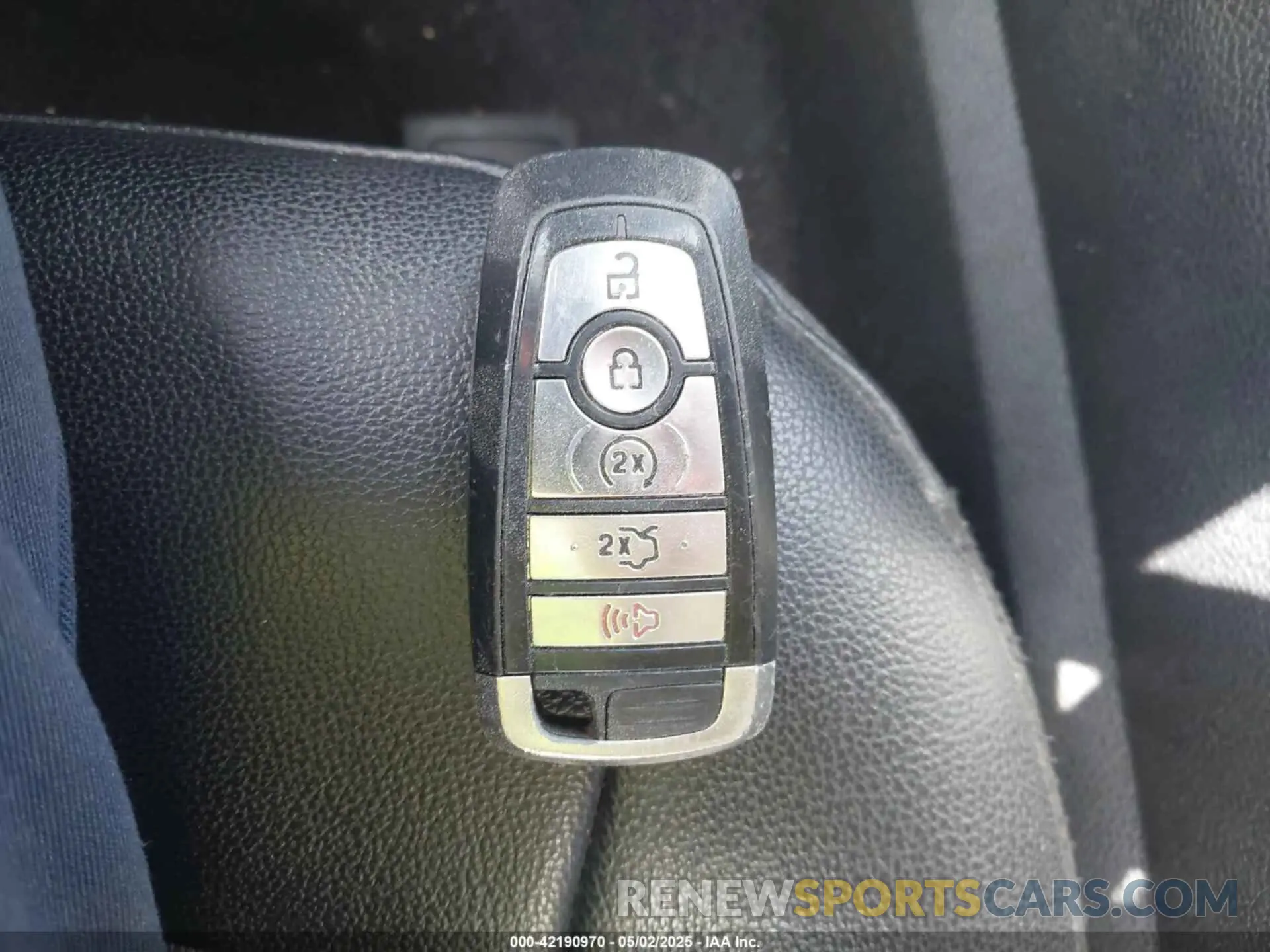 11 Photograph of a damaged car 3FA6P0CD0KR238301 FORD FUSION 2019