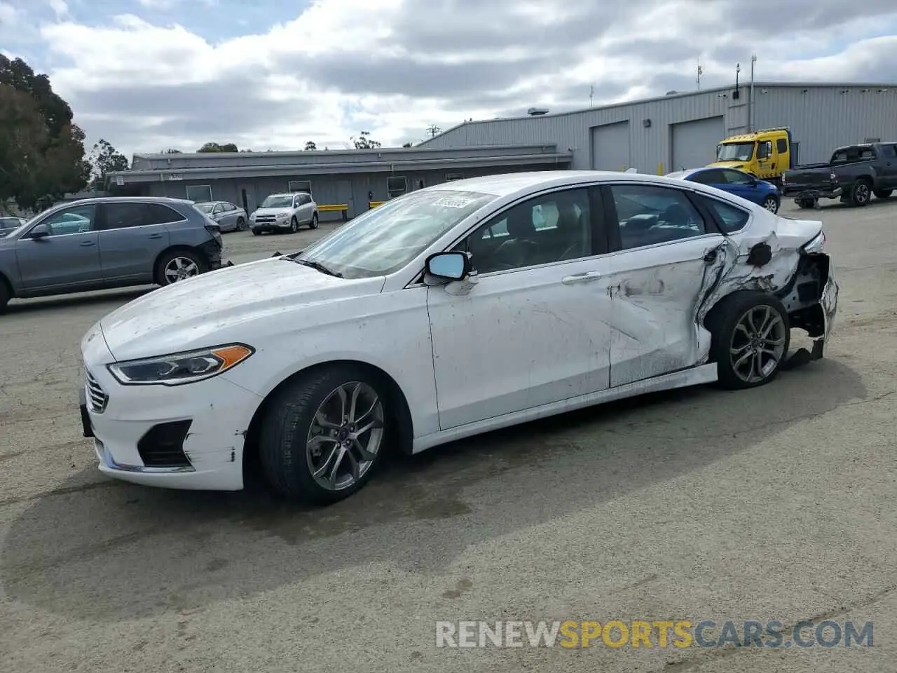 1 Photograph of a damaged car 3FA6P0CD0KR254126 FORD FUSION 2019