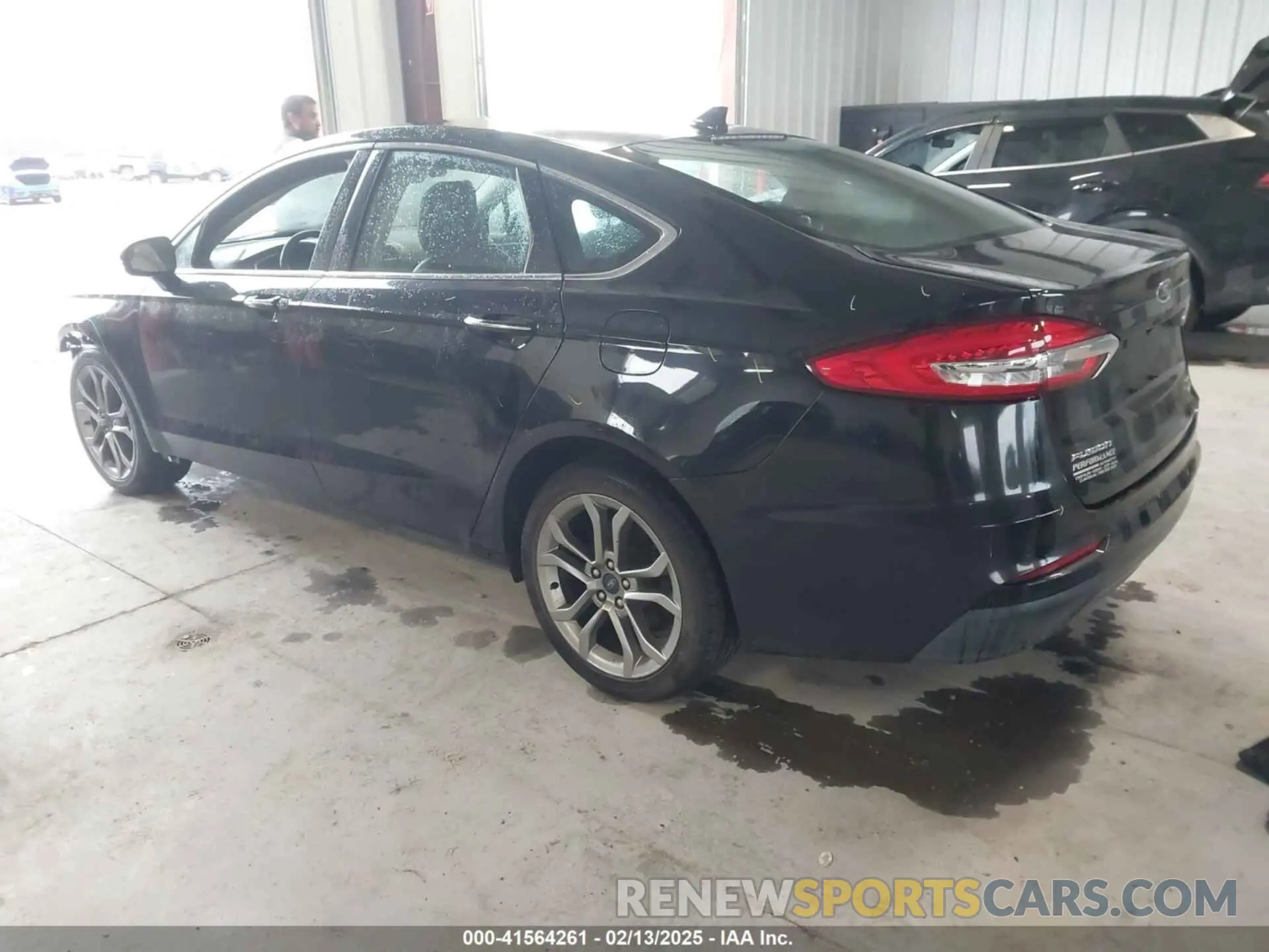 3 Photograph of a damaged car 3FA6P0CD2KR260770 FORD FUSION 2019
