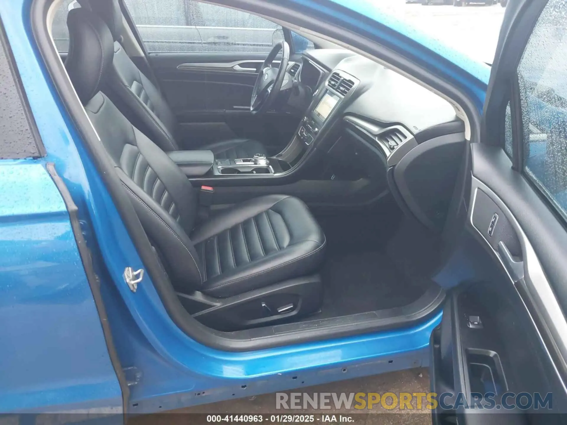 5 Фотография поврежденного автомобиля 3FA6P0CD3KR113566 FORD FUSION 2019