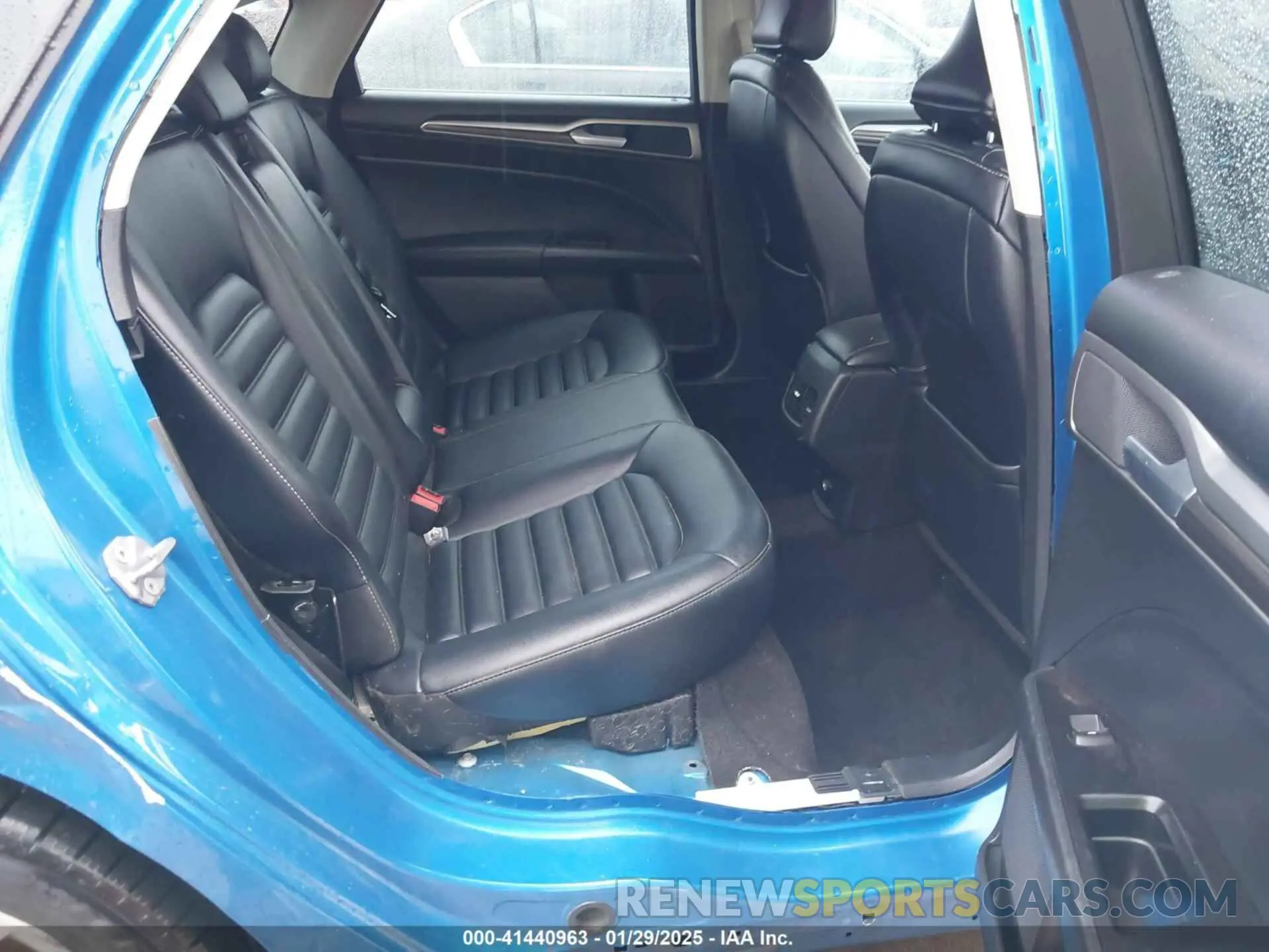 8 Фотография поврежденного автомобиля 3FA6P0CD3KR113566 FORD FUSION 2019