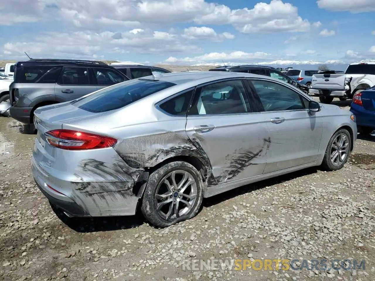 3 Photograph of a damaged car 3FA6P0CD3KR140721 FORD FUSION 2019