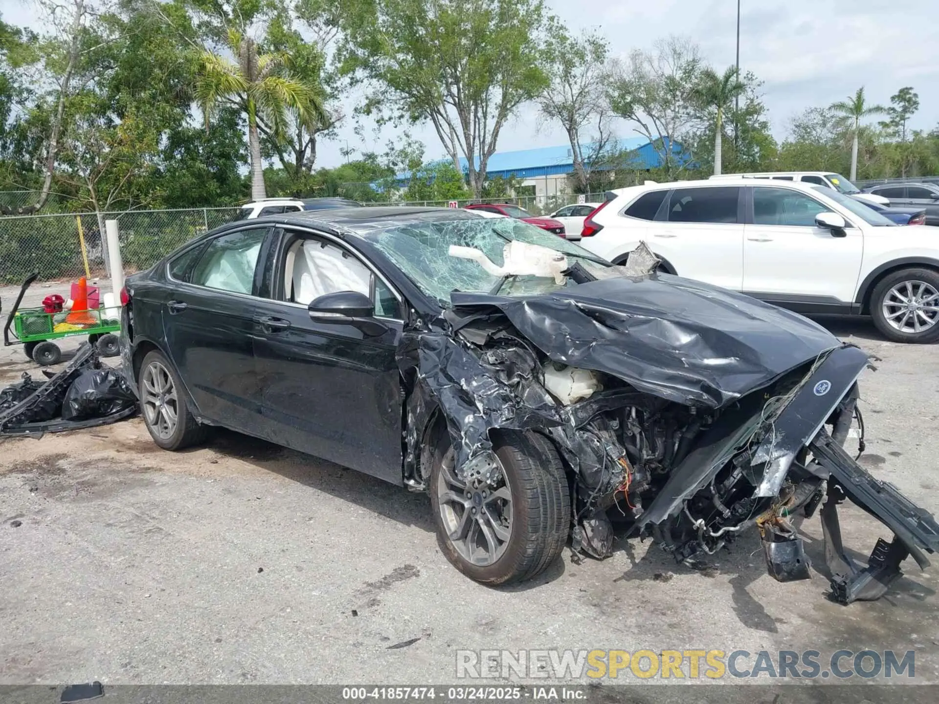 1 Photograph of a damaged car 3FA6P0CD3KR150021 FORD FUSION 2019