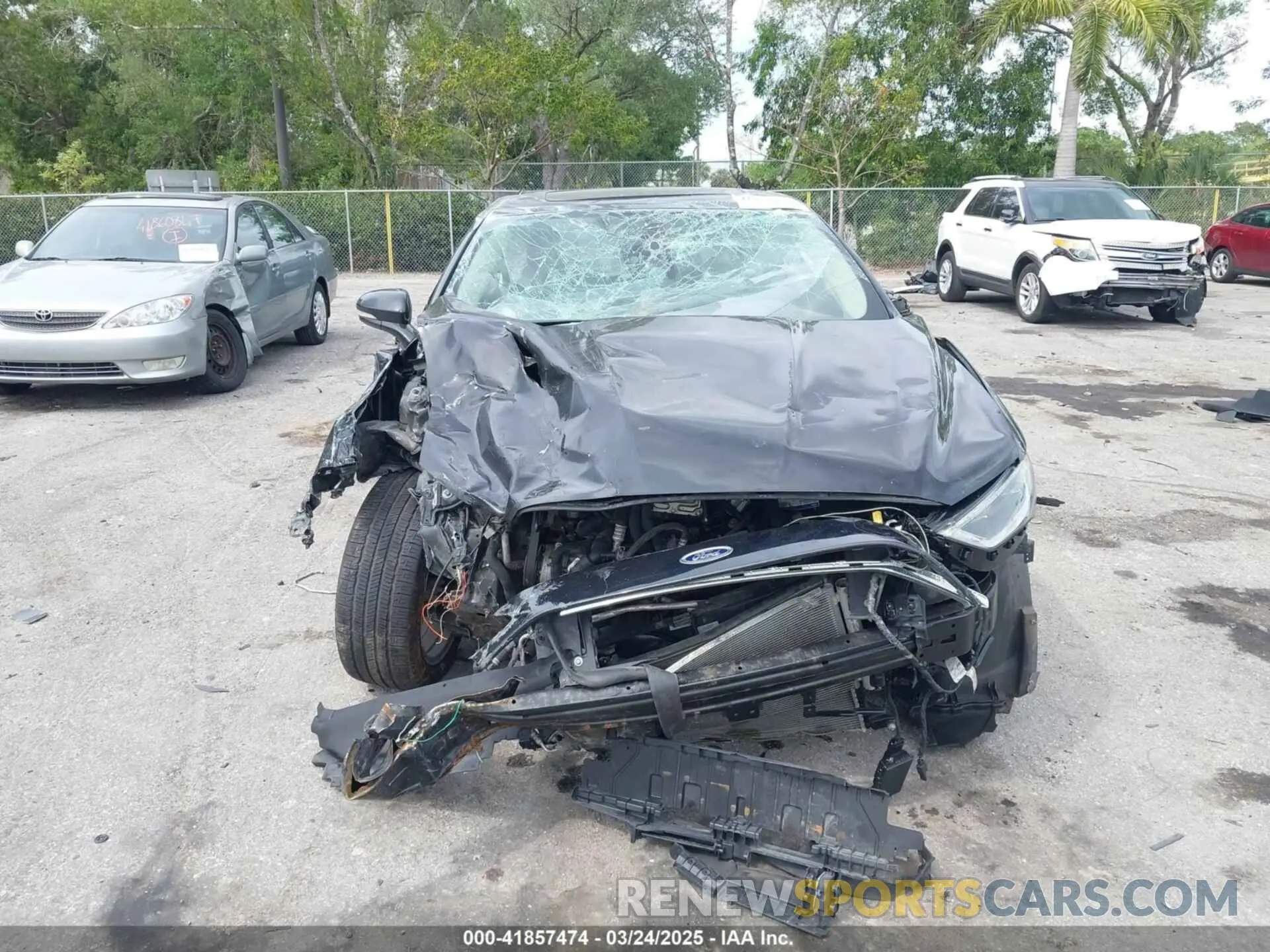 6 Photograph of a damaged car 3FA6P0CD3KR150021 FORD FUSION 2019