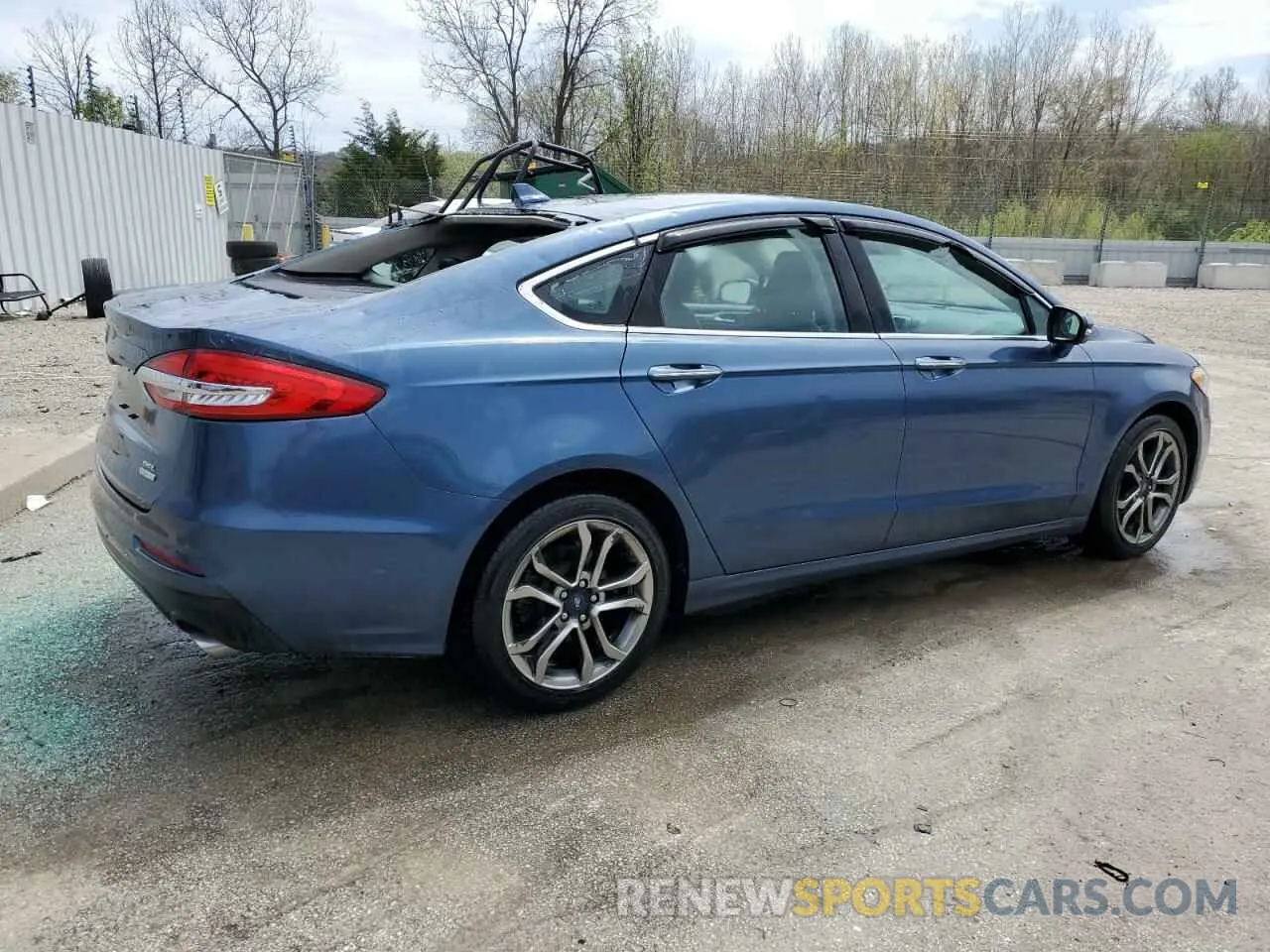 3 Photograph of a damaged car 3FA6P0CD3KR238289 FORD FUSION 2019