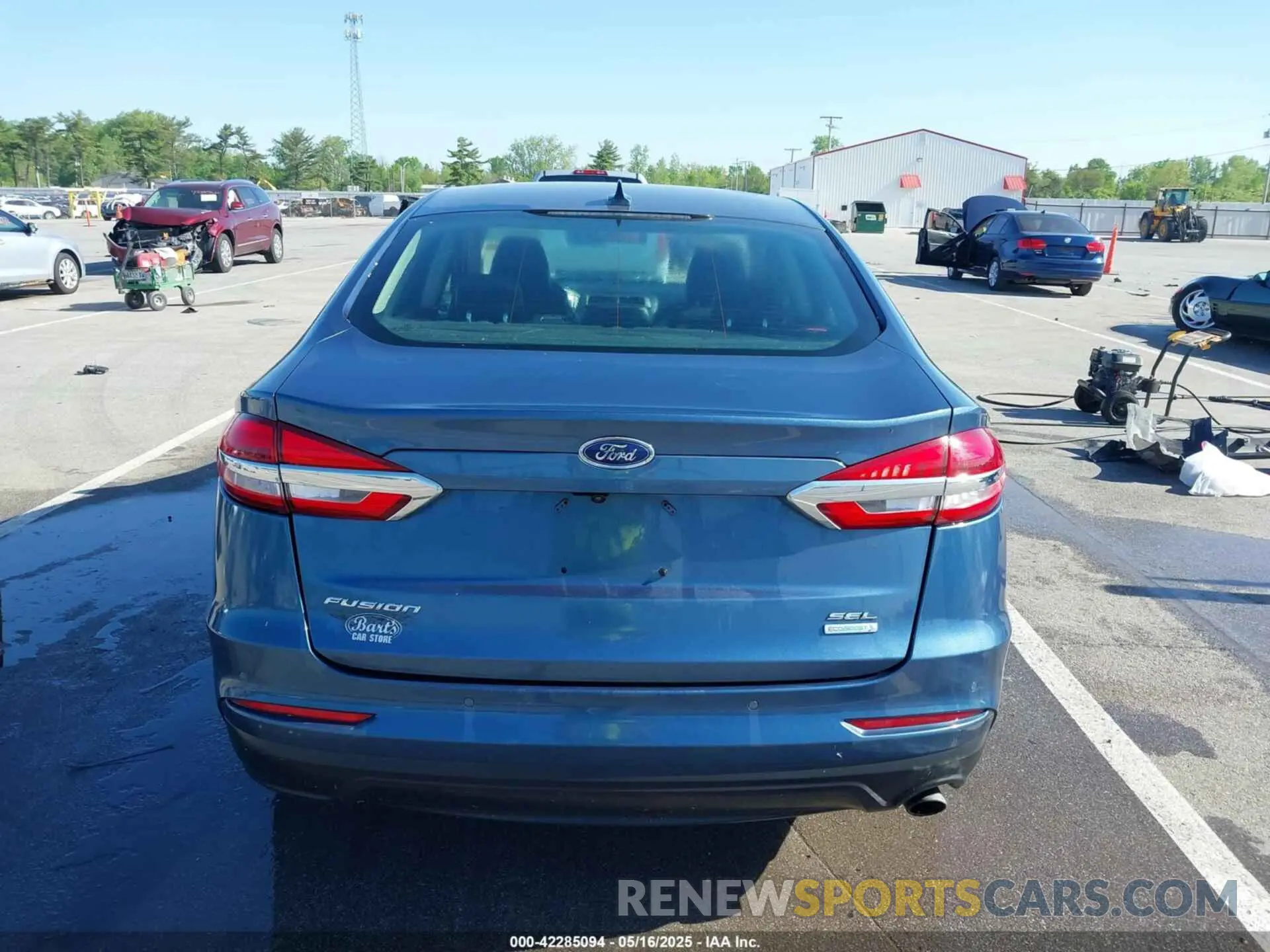 17 Фотография поврежденного автомобиля 3FA6P0CD3KR260227 FORD FUSION 2019