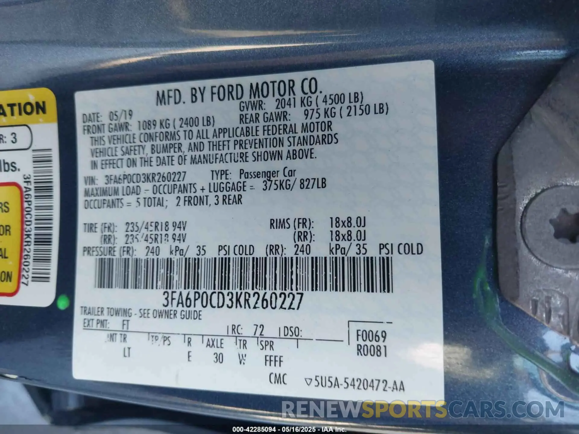 9 Фотография поврежденного автомобиля 3FA6P0CD3KR260227 FORD FUSION 2019