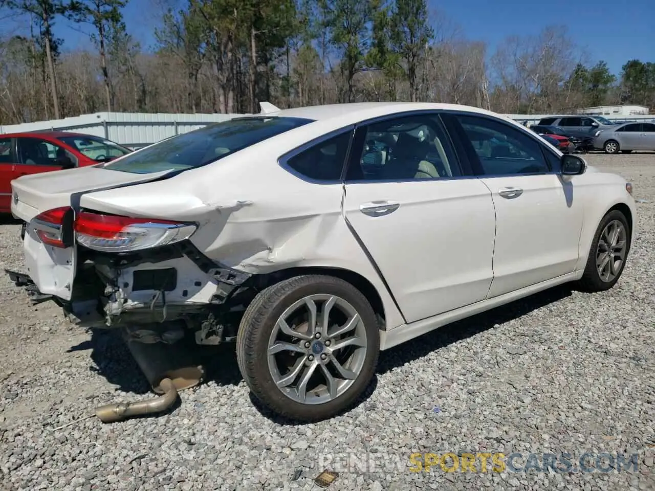 3 Фотография поврежденного автомобиля 3FA6P0CD4KR160220 FORD FUSION 2019