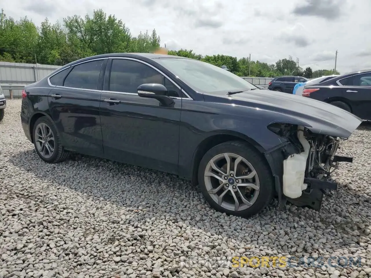 4 Photograph of a damaged car 3FA6P0CD4KR180080 FORD FUSION 2019