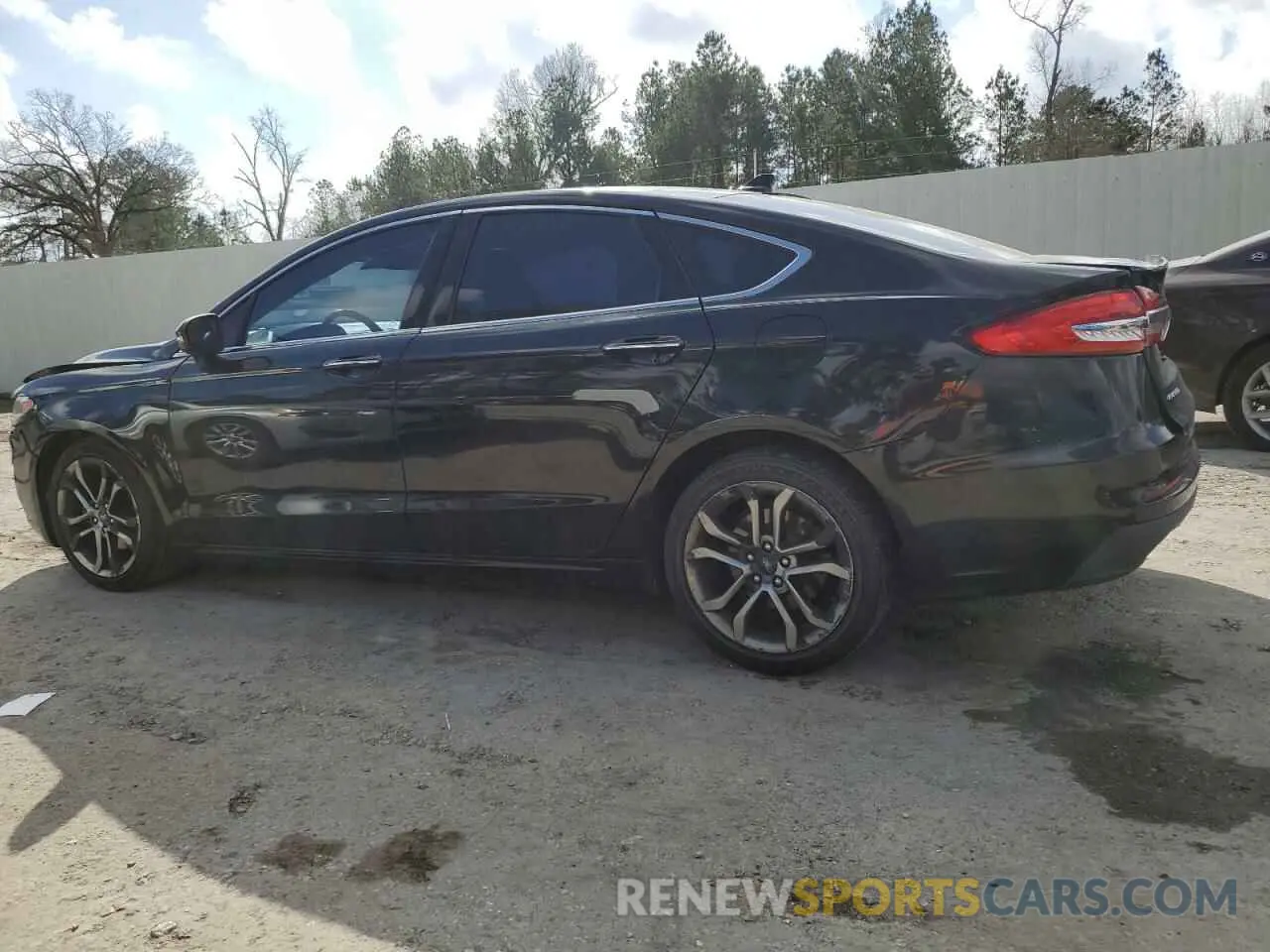 2 Фотография поврежденного автомобиля 3FA6P0CD4KR237118 FORD FUSION 2019