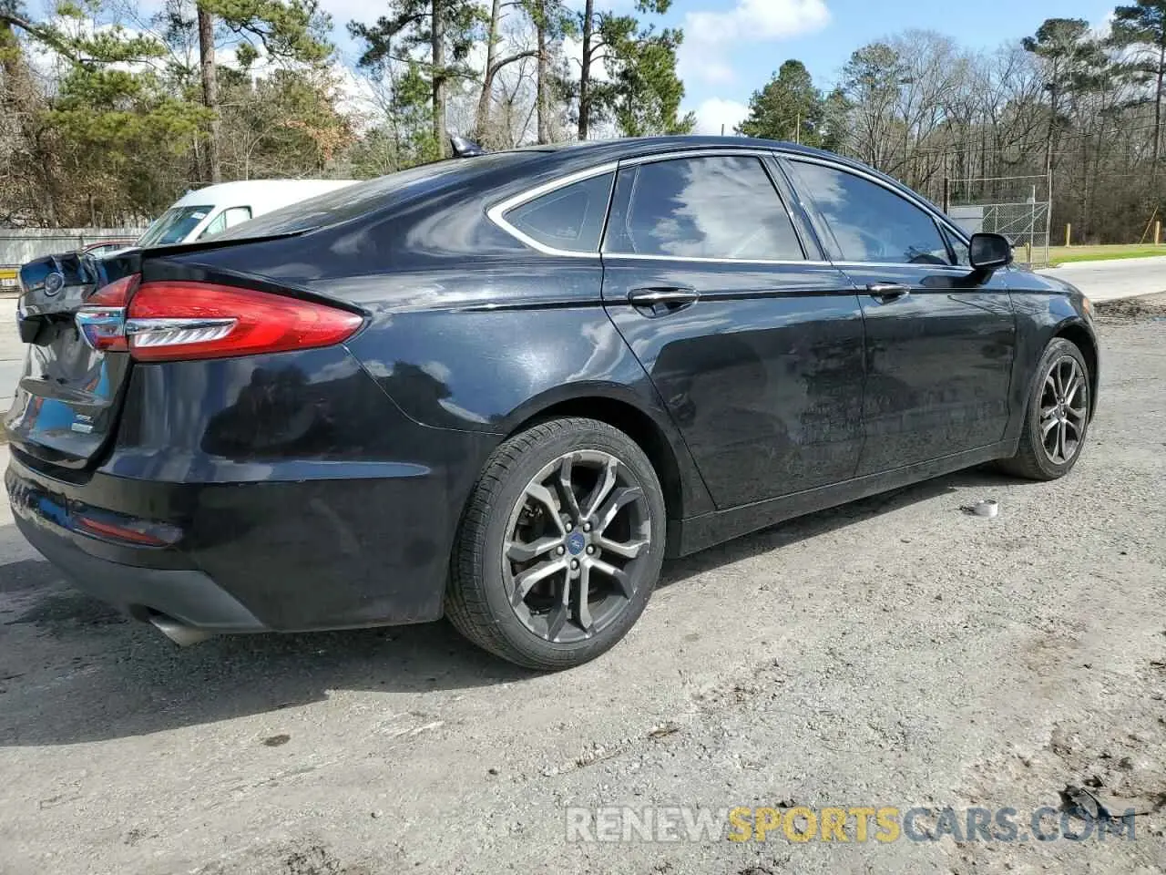 3 Фотография поврежденного автомобиля 3FA6P0CD4KR237118 FORD FUSION 2019